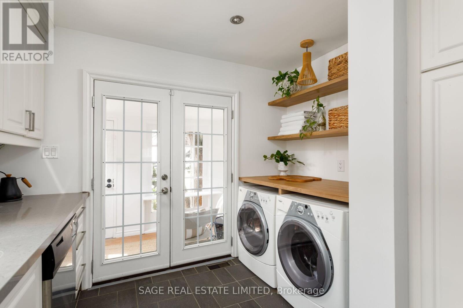 206 Hamilton Street, Toronto, Ontario  M4M 2E2 - Photo 15 - E13018426