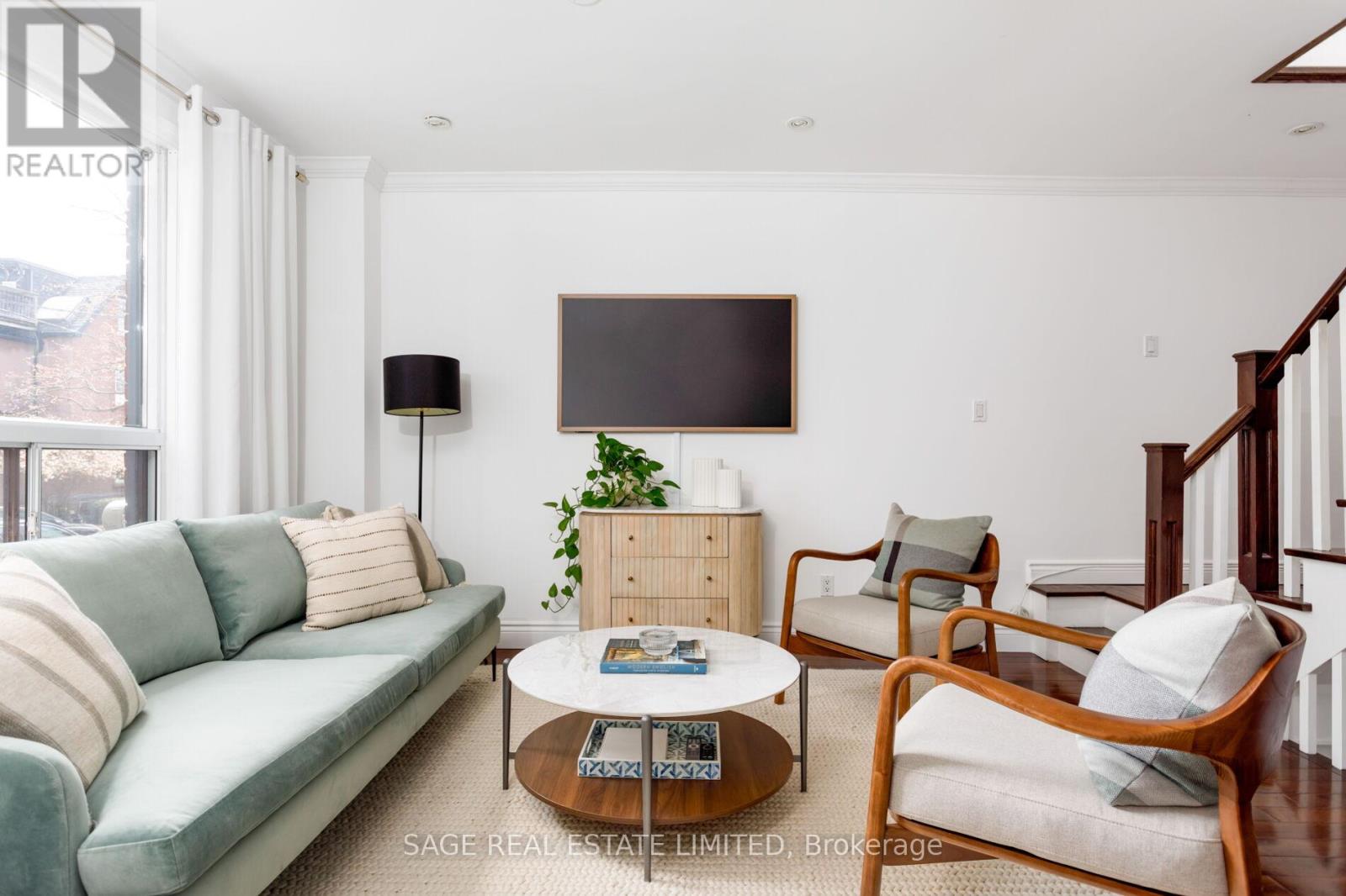 206 Hamilton Street, Toronto, Ontario  M4M 2E2 - Photo 5 - E13018426