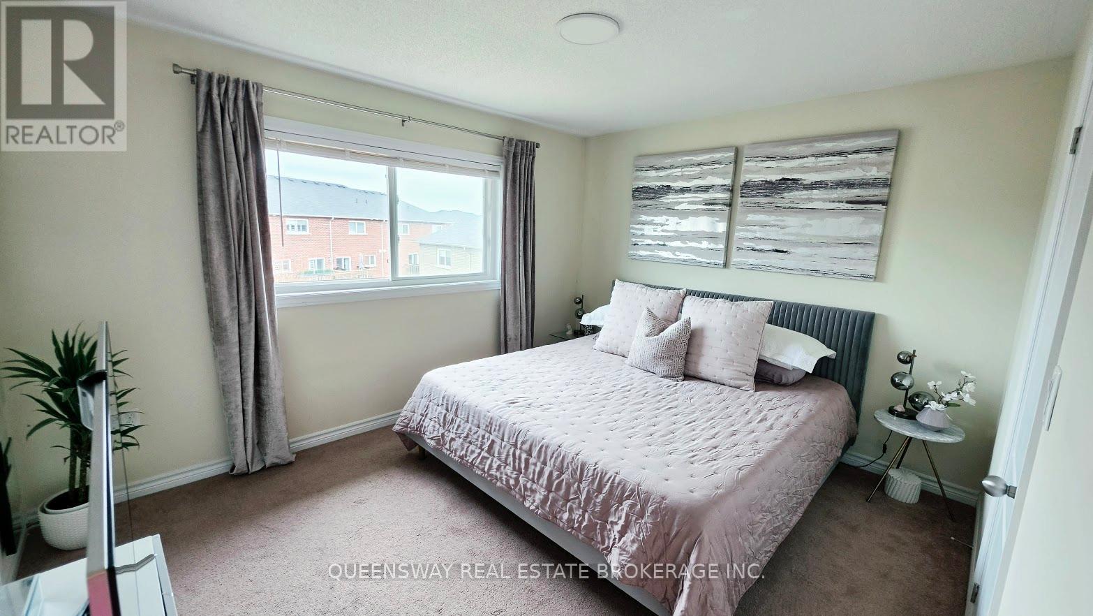 92 Markham Trail, Clarington, Ontario  L1C 0S4 - Photo 17 - E13018454