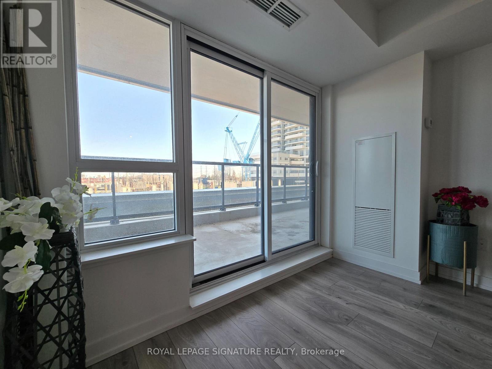 217 - 1455 Celebration Drive, Pickering, Ontario  L1W 0C3 - Photo 18 - E13018476