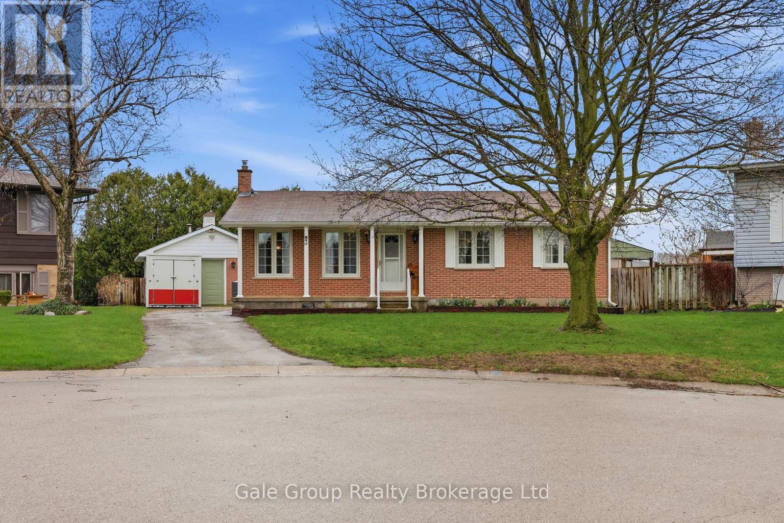 3 LARCH PLACE, Ingersoll, Ontario