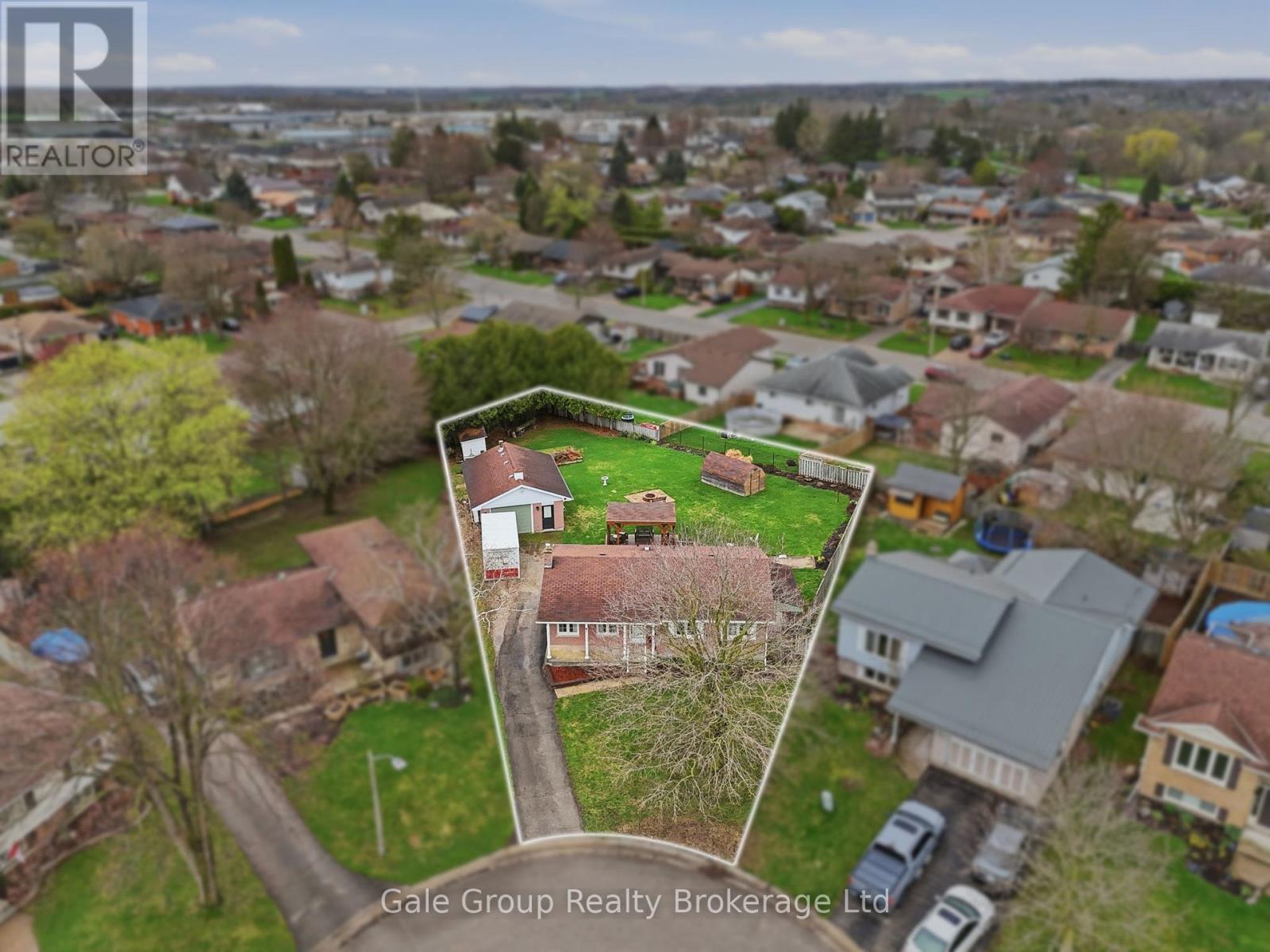 3 Larch Place, Ingersoll, Ontario  N5C 3S6 - Photo 2 - X13018408