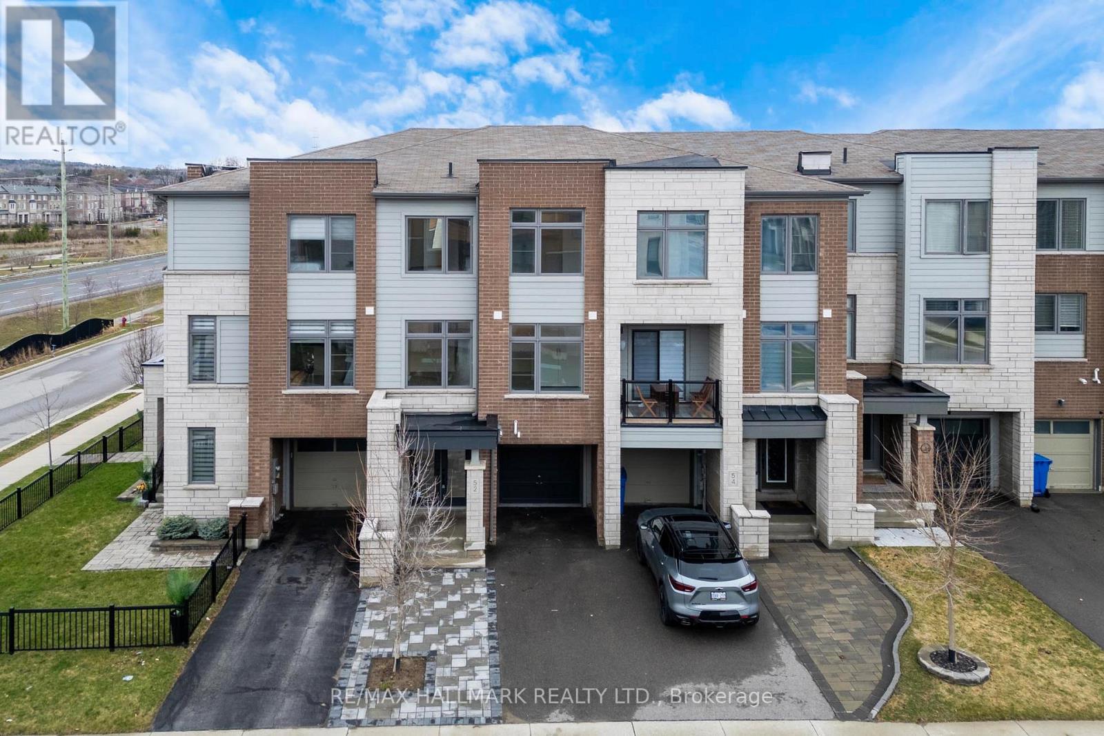 52 ALLURE STREET, Newmarket, Ontario