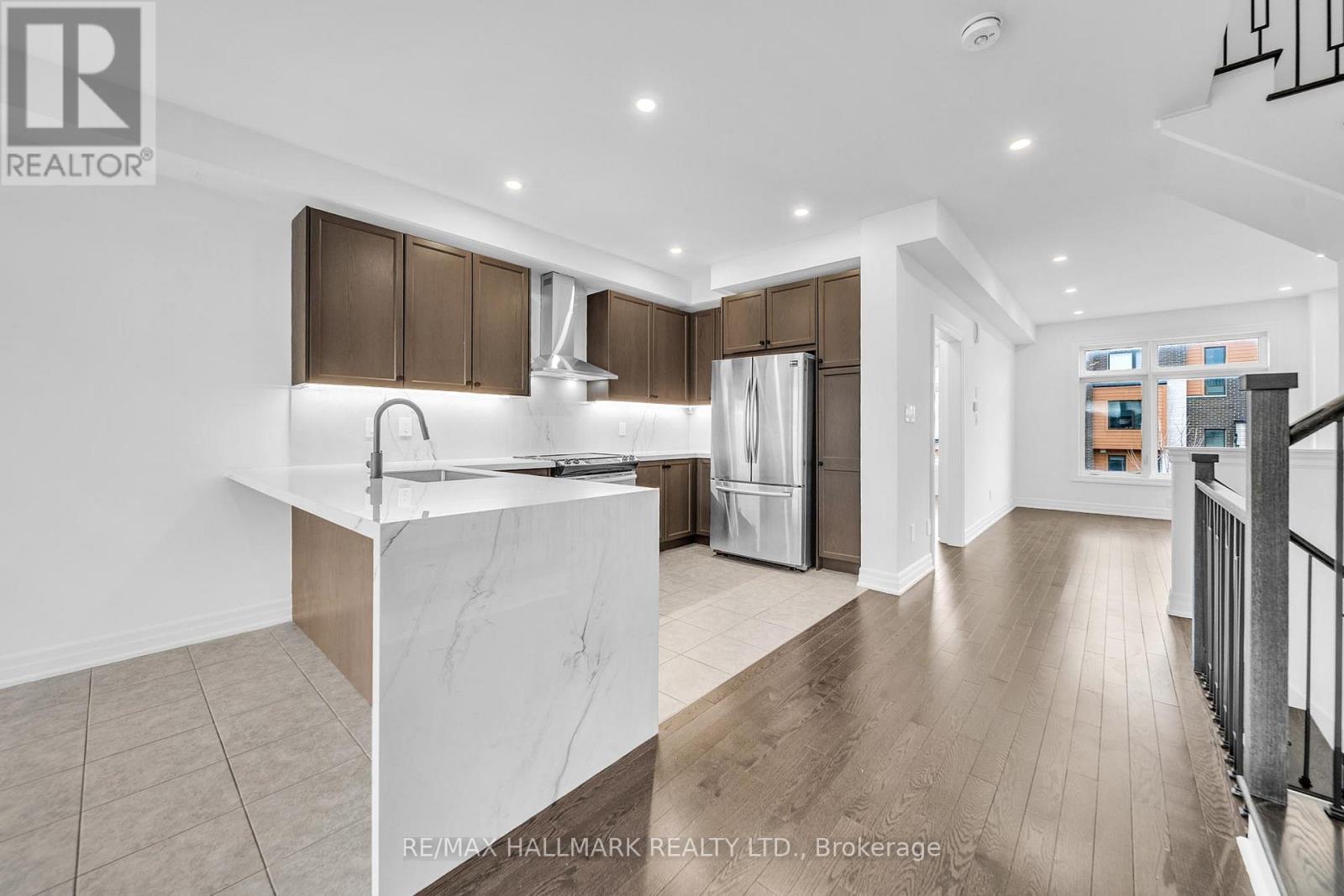 52 Allure Street, Newmarket, Ontario  L3X 0L2 - Photo 15 - N13018436