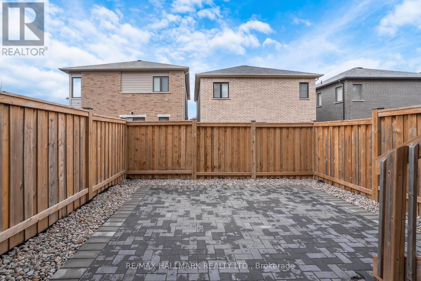 52 Allure Street, Newmarket, Ontario  L3X 0L2 - Photo 46 - N13018436