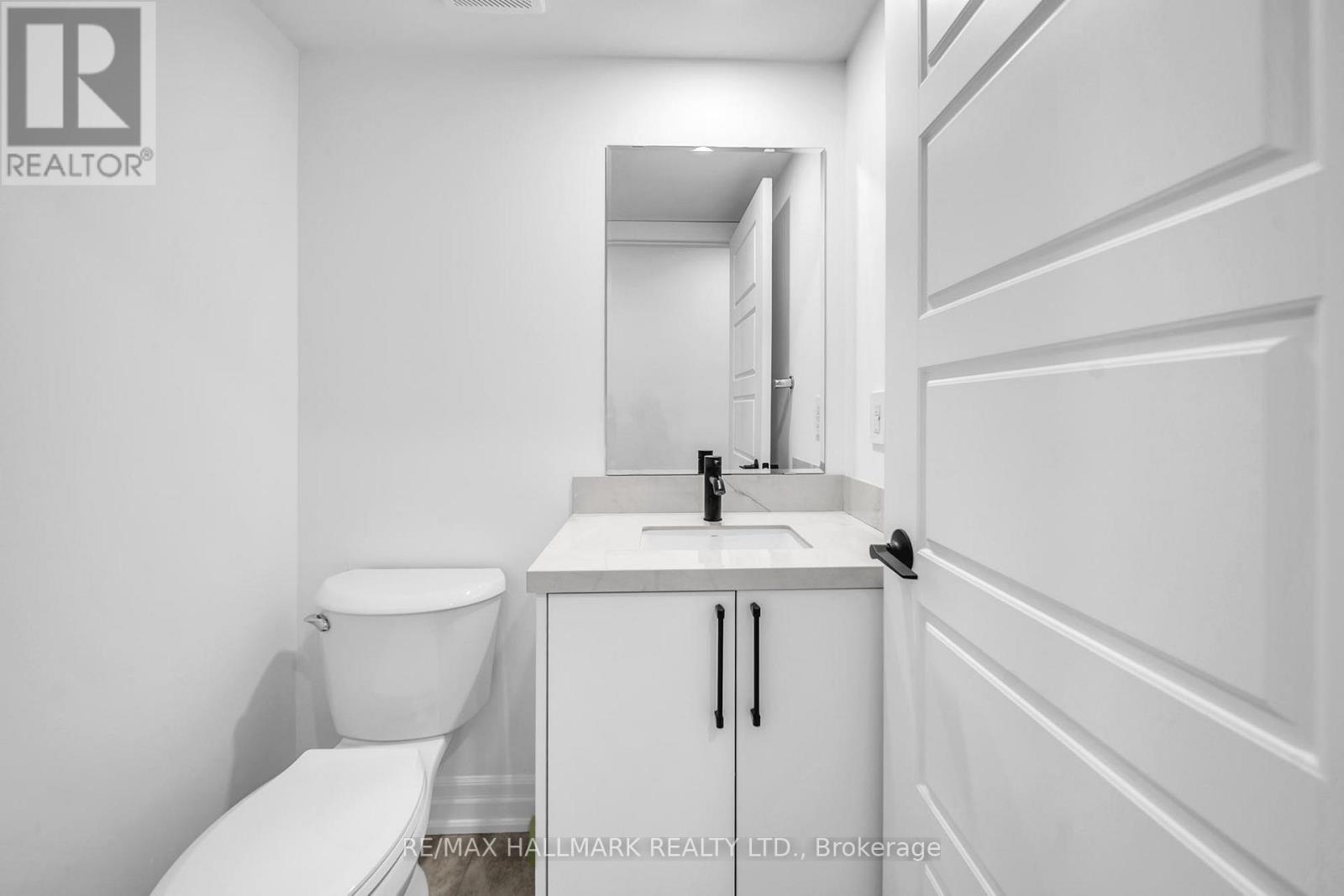 52 Allure Street, Newmarket, Ontario  L3X 0L2 - Photo 6 - N13018436