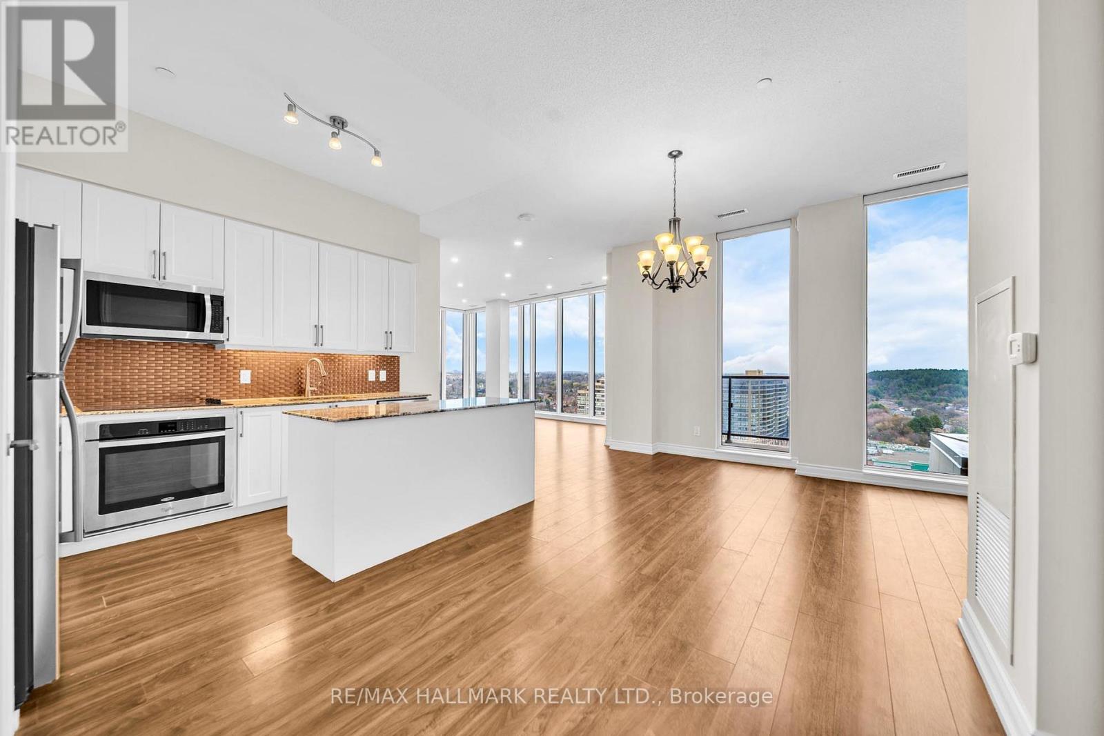 Ph6 - 9600 Yonge Street, Richmond Hill, Ontario  L4C 0X3 - Photo 11 - N13018440