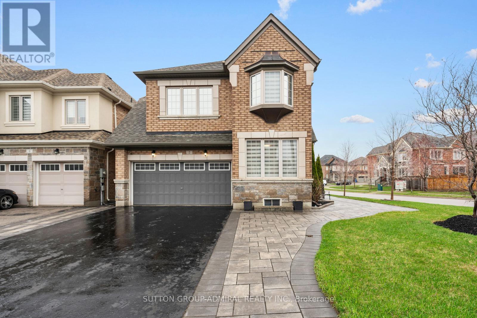 2 WILLIAM LUCK AVENUE, East Gwillimbury, Ontario
