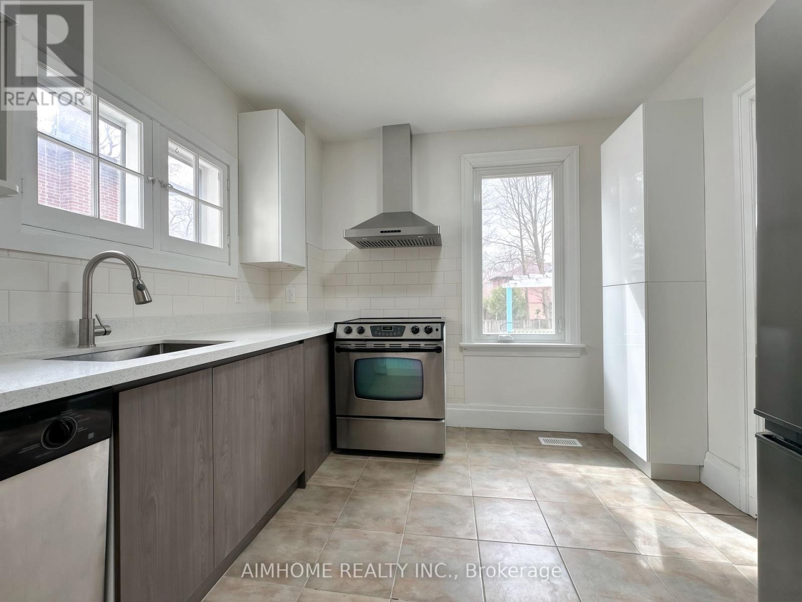 222 Richmond Street, Richmond Hill, Ontario  L4C 3Y8 - Photo 18 - N13018466