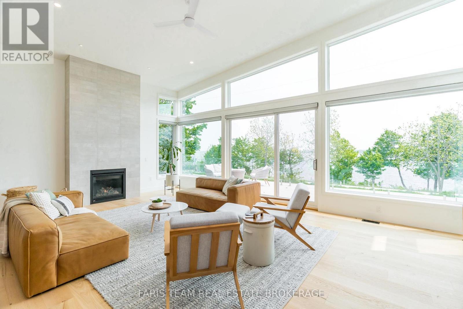 202 Kempenfelt Drive, Barrie, Ontario  L4M 1C3 - Photo 14 - S13018404