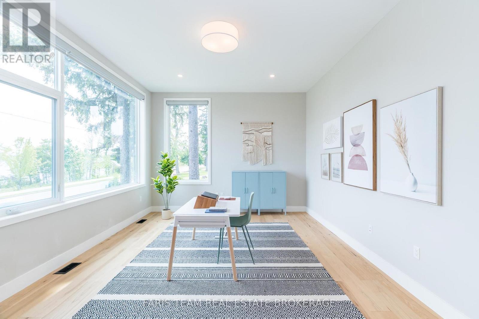 202 Kempenfelt Drive, Barrie, Ontario  L4M 1C3 - Photo 19 - S13018404