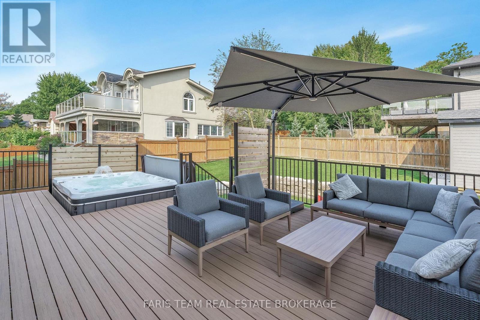 202 Kempenfelt Drive, Barrie, Ontario  L4M 1C3 - Photo 37 - S13018404