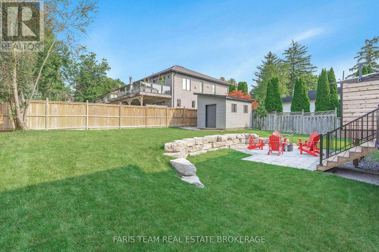 202 Kempenfelt Drive, Barrie, Ontario  L4M 1C3 - Photo 40 - S13018404