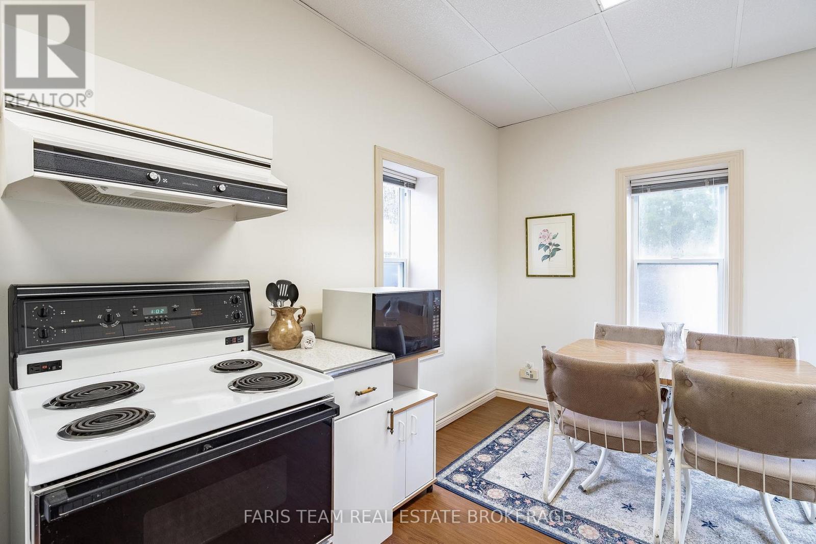 3529 Bennett Avenue, Severn, Ontario  P0E 1E0 - Photo 6 - S13018418