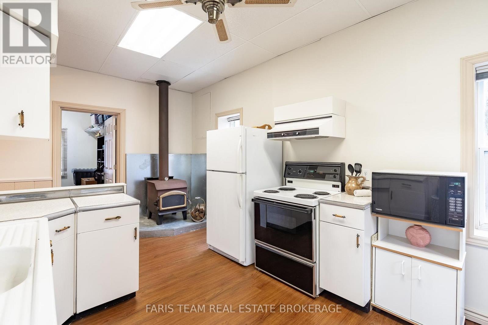 3529 Bennett Avenue, Severn, Ontario  P0E 1E0 - Photo 8 - S13018418