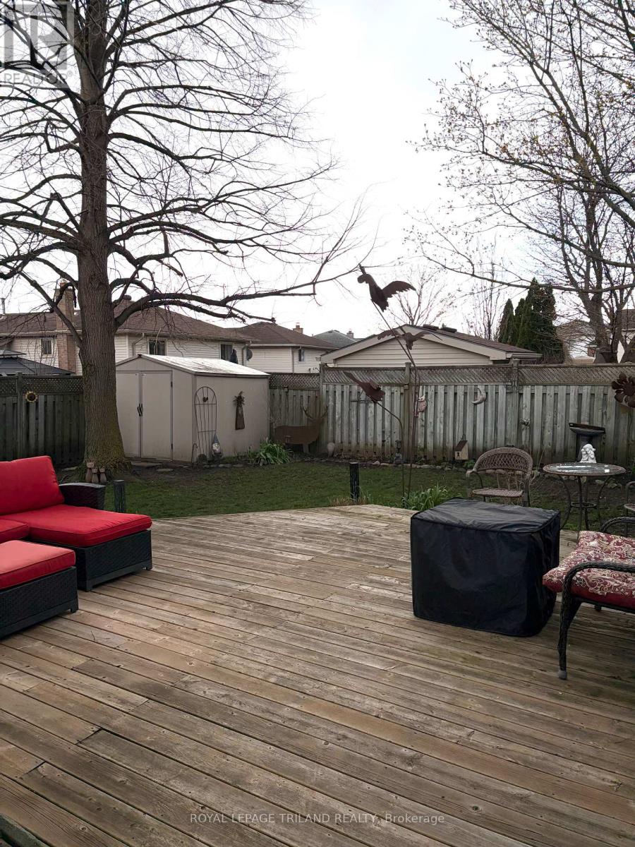 252 Josselyn Drive, London South, Ontario  N6E 3S5 - Photo 30 - X12827492