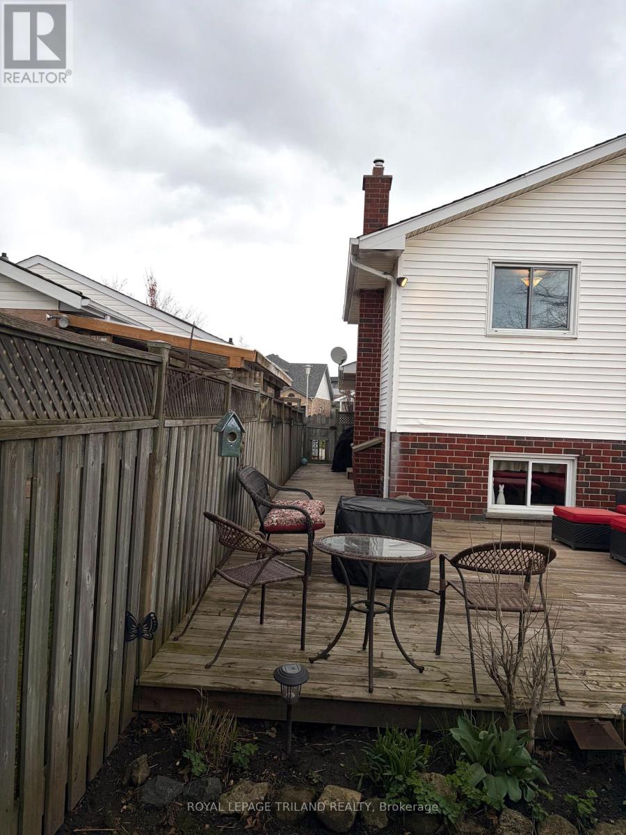 252 Josselyn Drive, London South, Ontario  N6E 3S5 - Photo 31 - X12827492