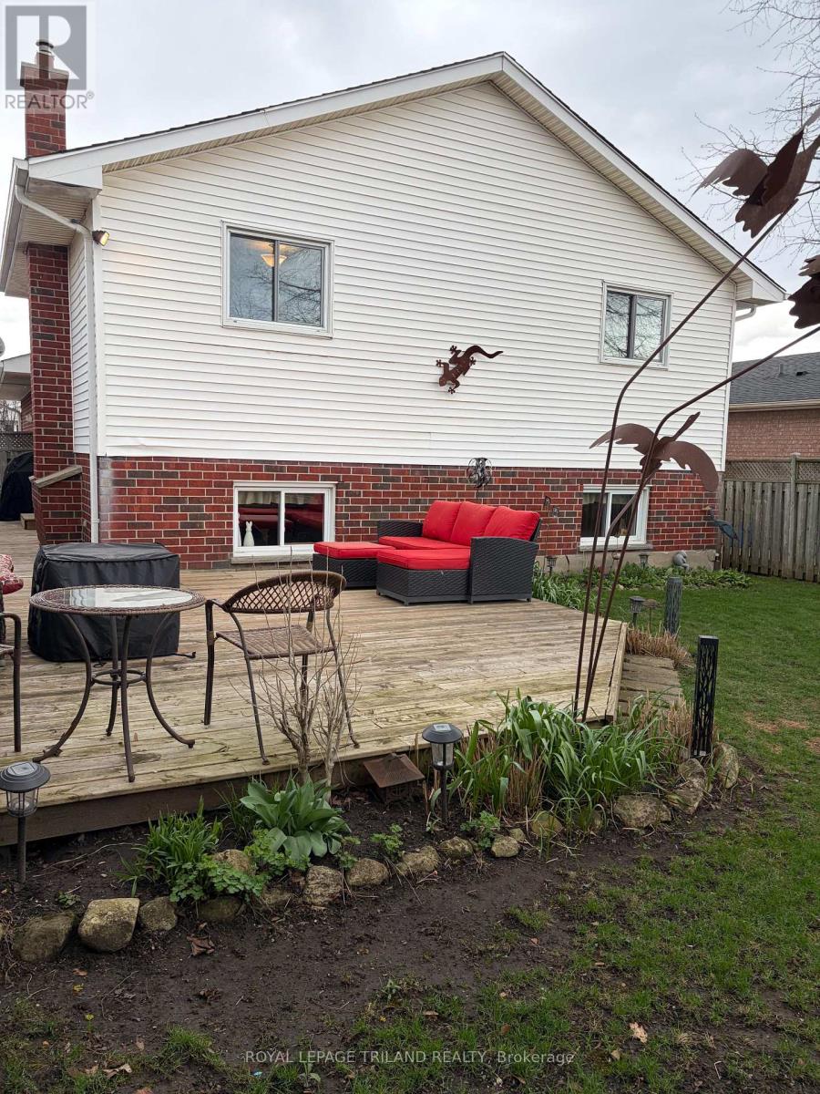 252 Josselyn Drive, London South, Ontario  N6E 3S5 - Photo 32 - X12827492