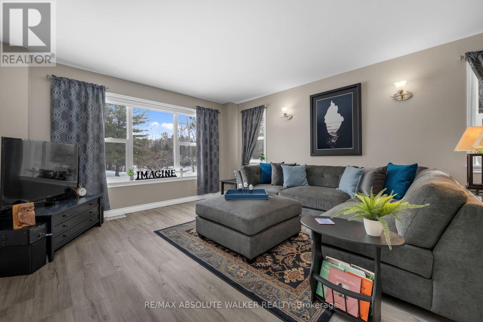 184 Charmont Way, Ottawa, Ontario  K0A 3M0 - Photo 5 - X12918432