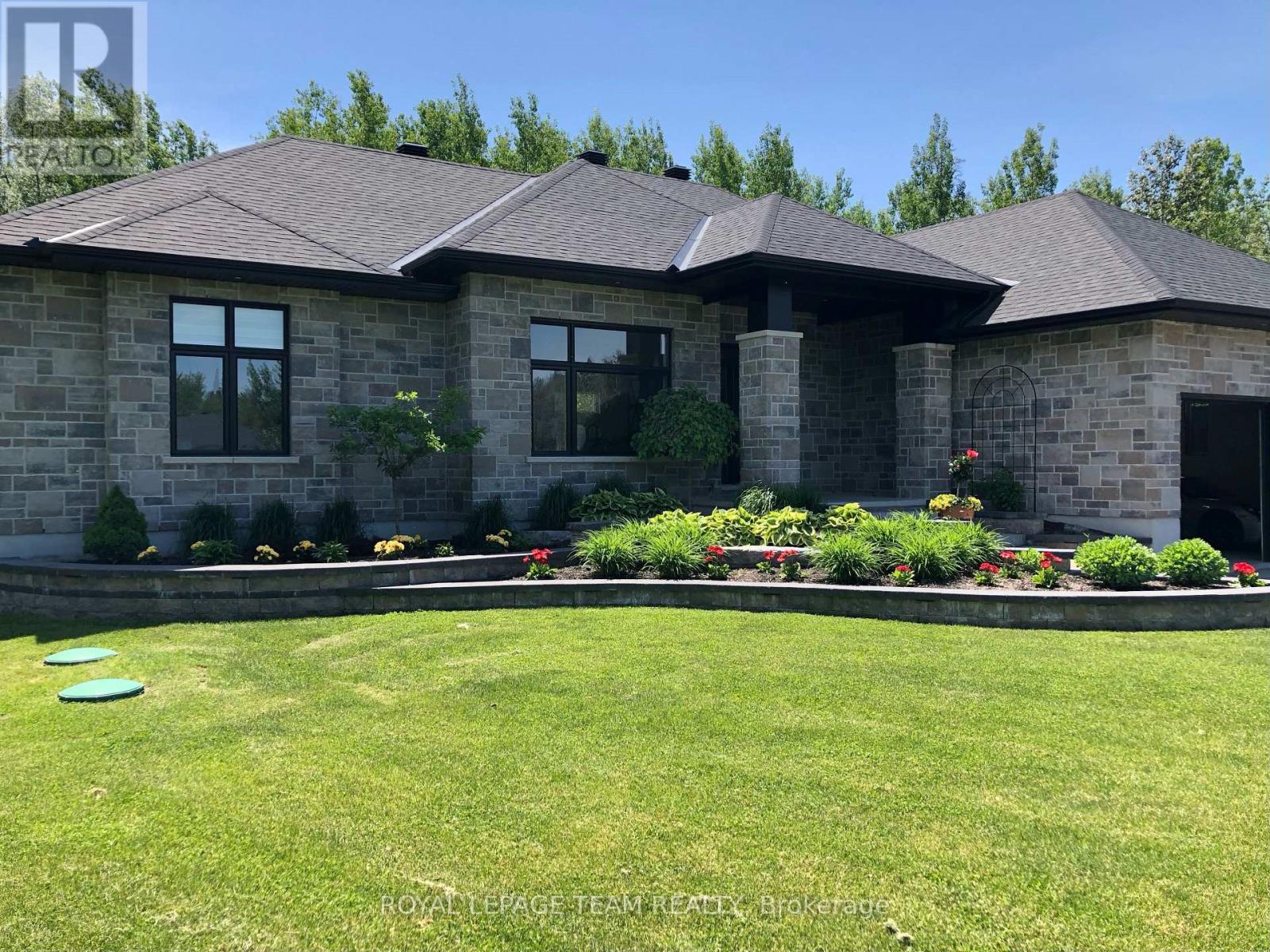 144 Country Meadow Drive, Ottawa, Ontario  K0A 1L0 - Photo 47 - X12987288