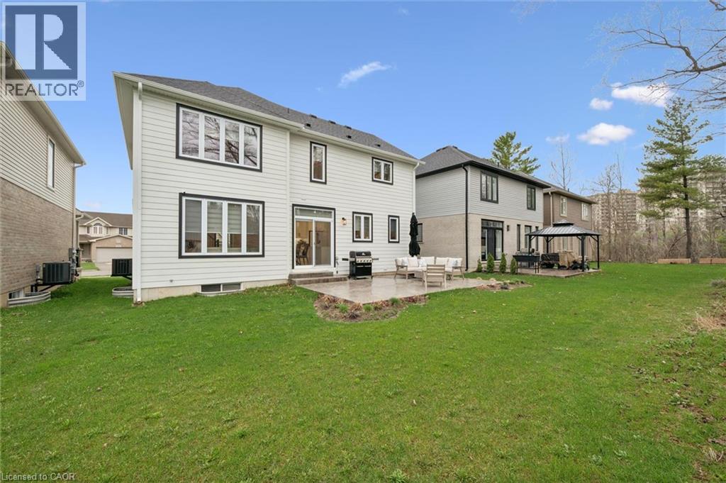 213 Fallowfield Drive, Kitchener, Ontario  N2C 2T7 - Photo 39 - 40822040