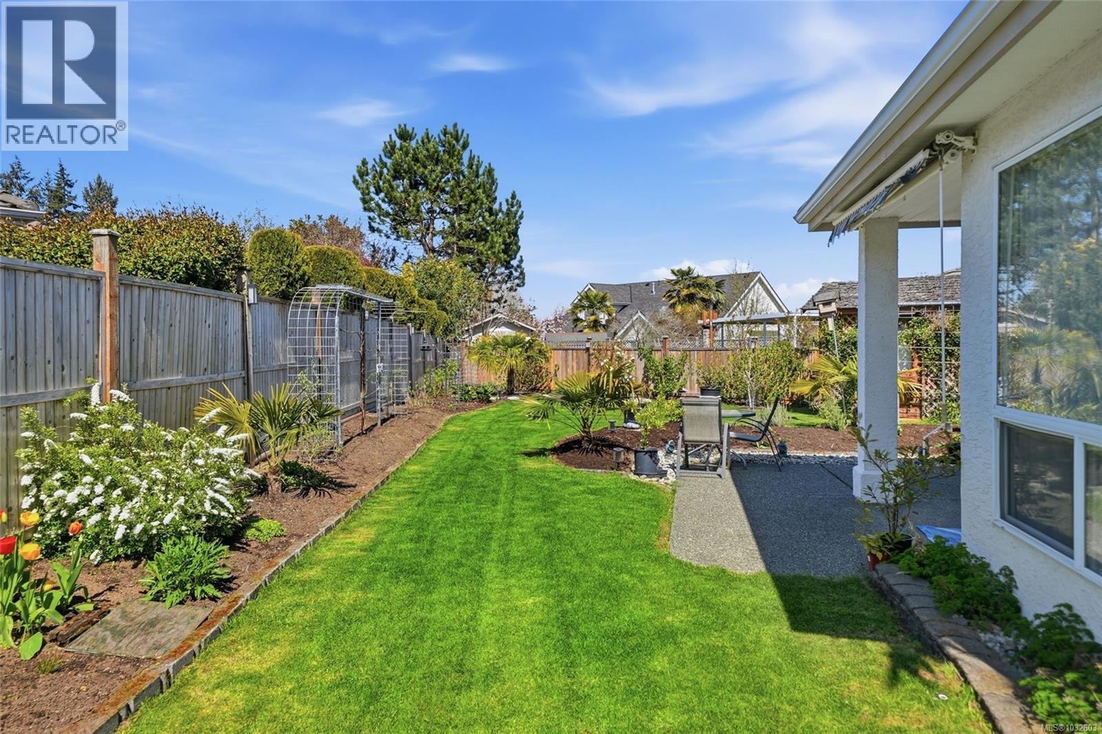 778 Norwood Pl, Qualicum Beach, British Columbia  V0K 2P9 - Photo 16 - 1032603