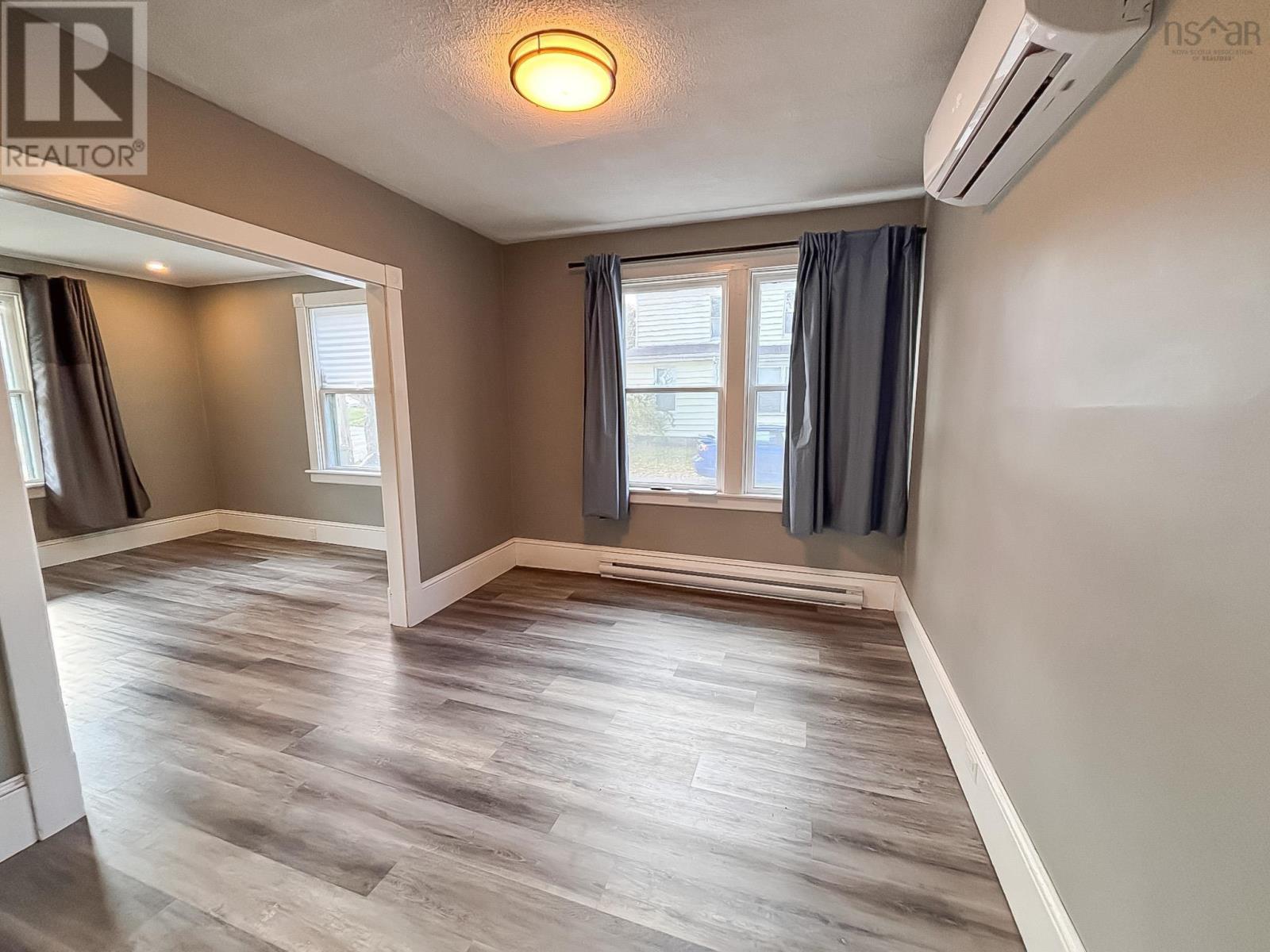 186 Dufferin Street, Bridgewater, Nova Scotia  B4V 2G7 - Photo 10 - 202526249