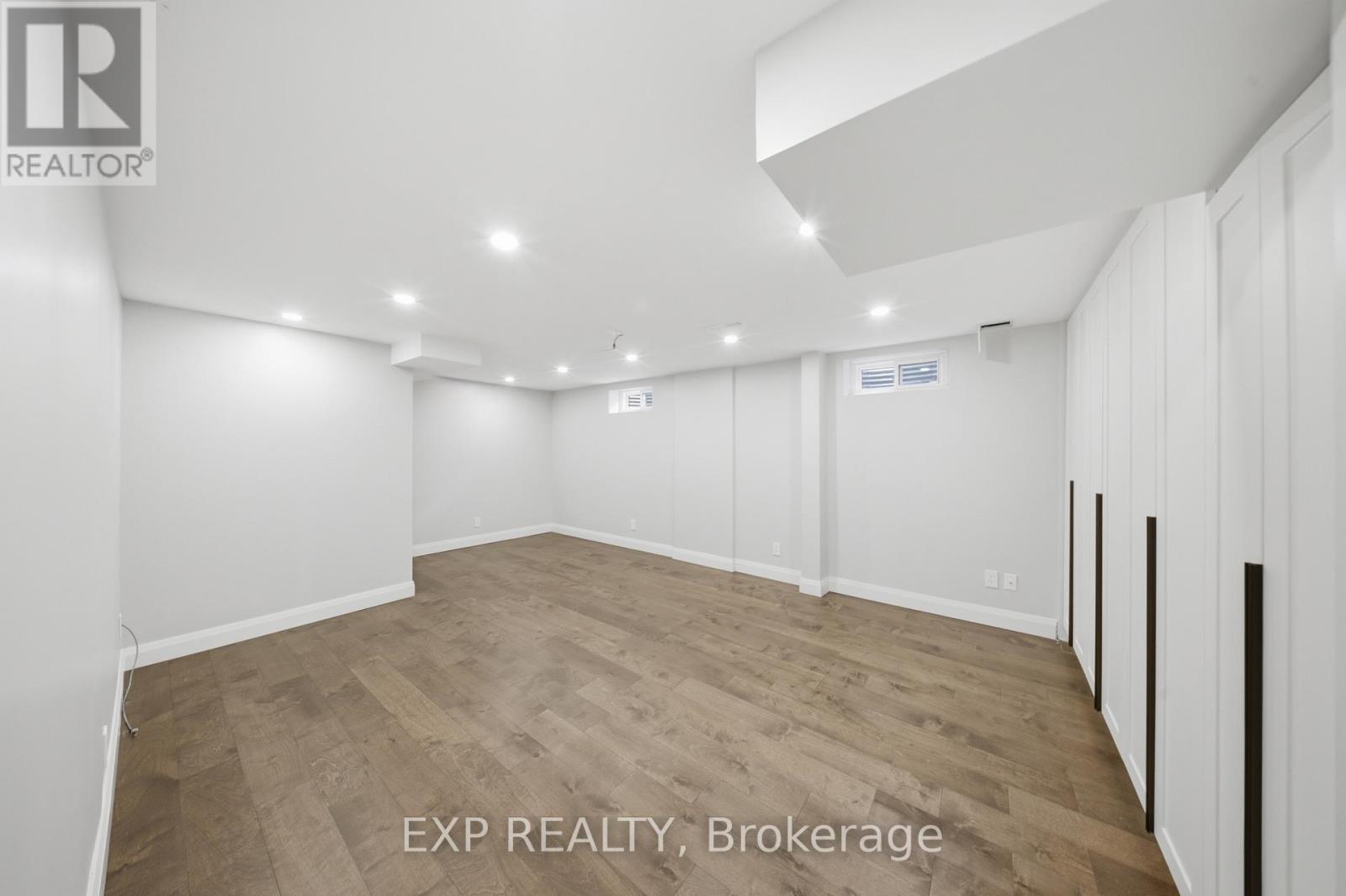 669 Geneva Park Drive, Burlington, Ontario  L7N 3C2 - Photo 29 - W13018374