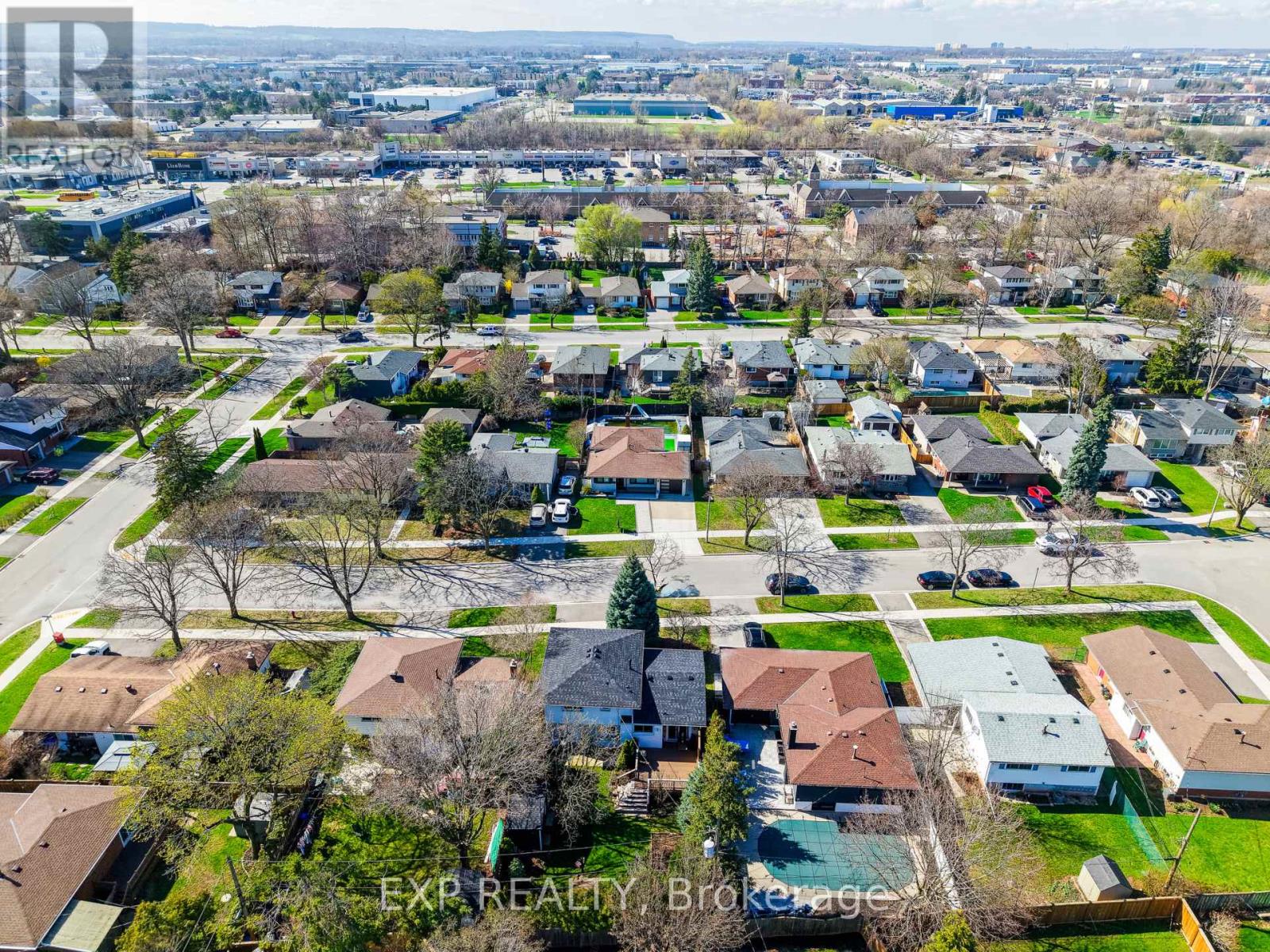 669 Geneva Park Drive, Burlington, Ontario  L7N 3C2 - Photo 5 - W13018374