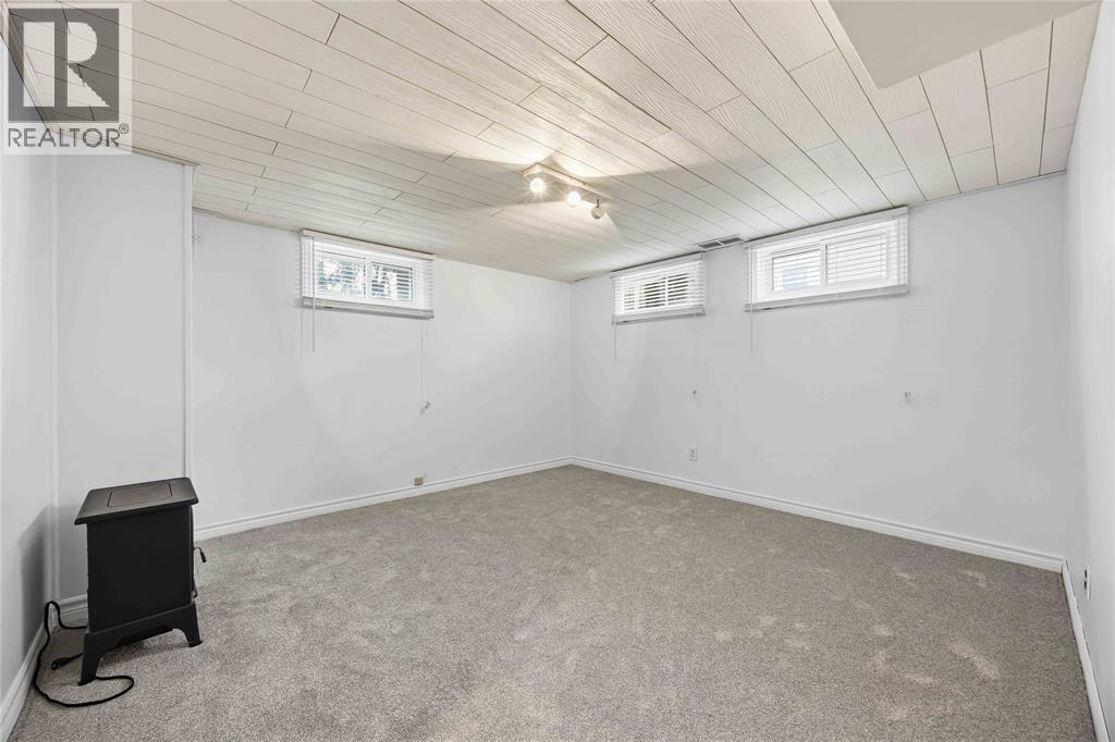 237 Essex Street, Sarnia photo 26