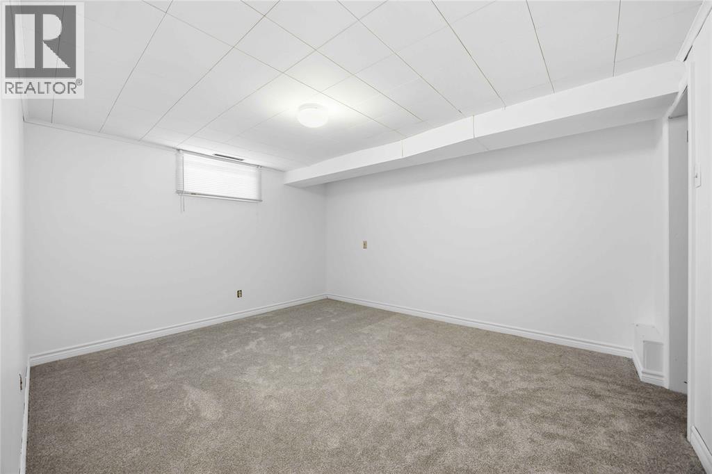 237 Essex Street, Sarnia photo 28