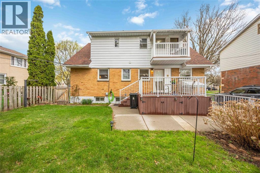 237 Essex Street, Sarnia photo 36
