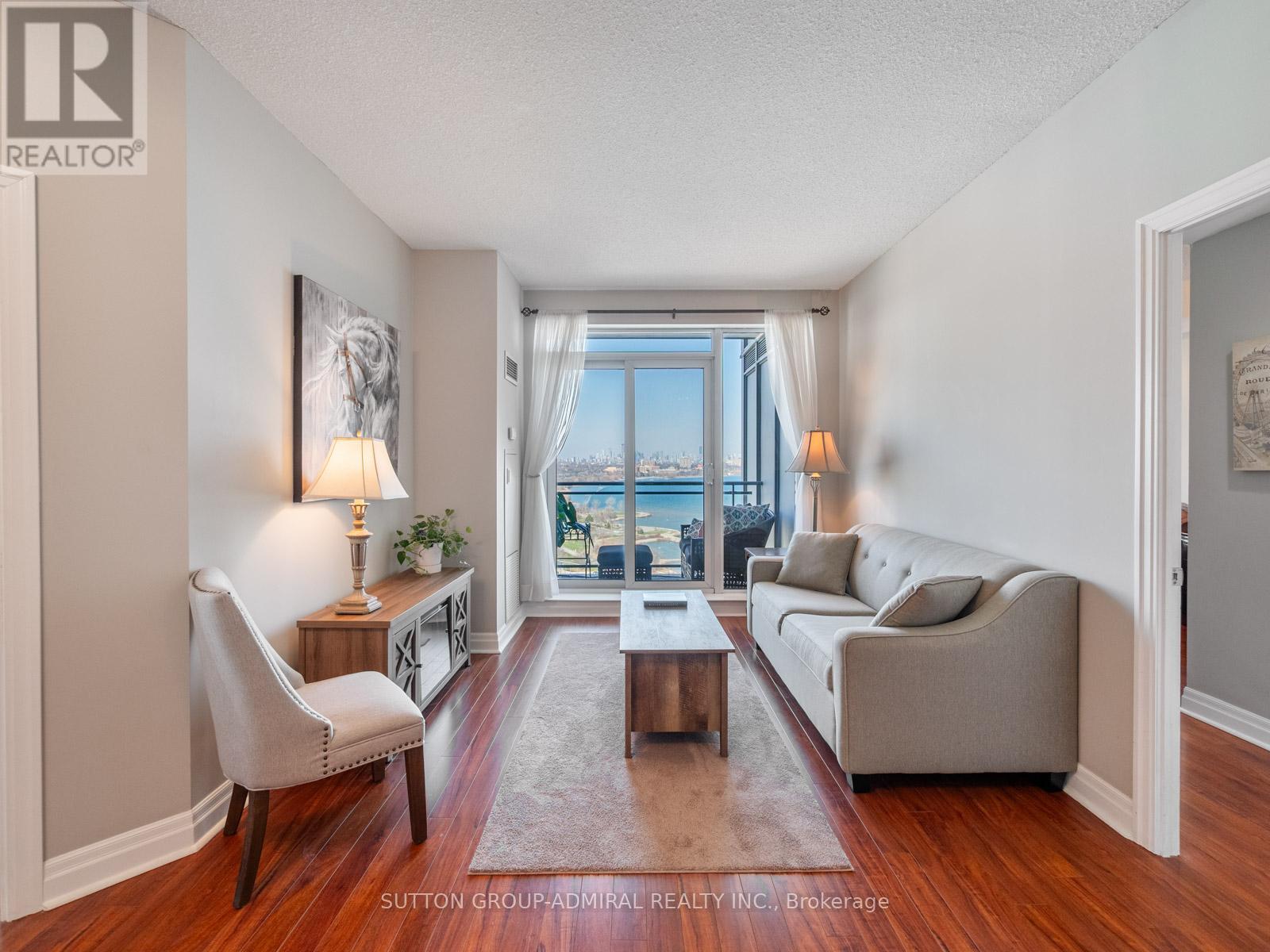 2304 - 2121 Lake Shore Boulevard W, Toronto, Ontario  M8V 4E9 - Photo 10 - W13018388