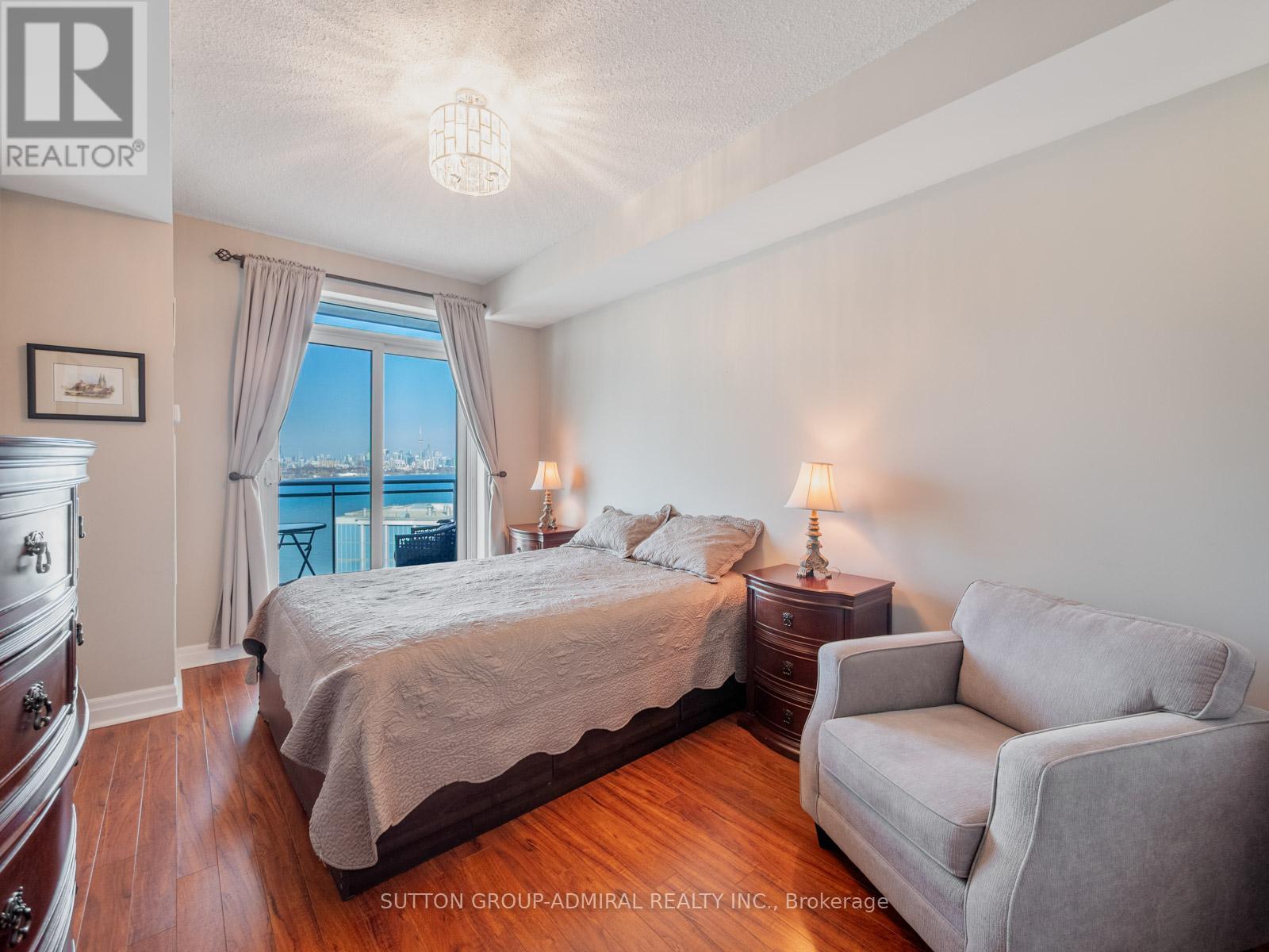 2304 - 2121 Lake Shore Boulevard W, Toronto, Ontario  M8V 4E9 - Photo 16 - W13018388