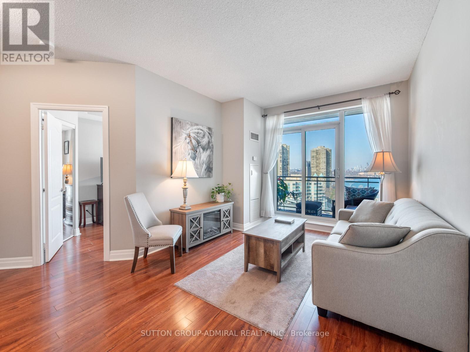 2304 - 2121 Lake Shore Boulevard W, Toronto, Ontario  M8V 4E9 - Photo 8 - W13018388