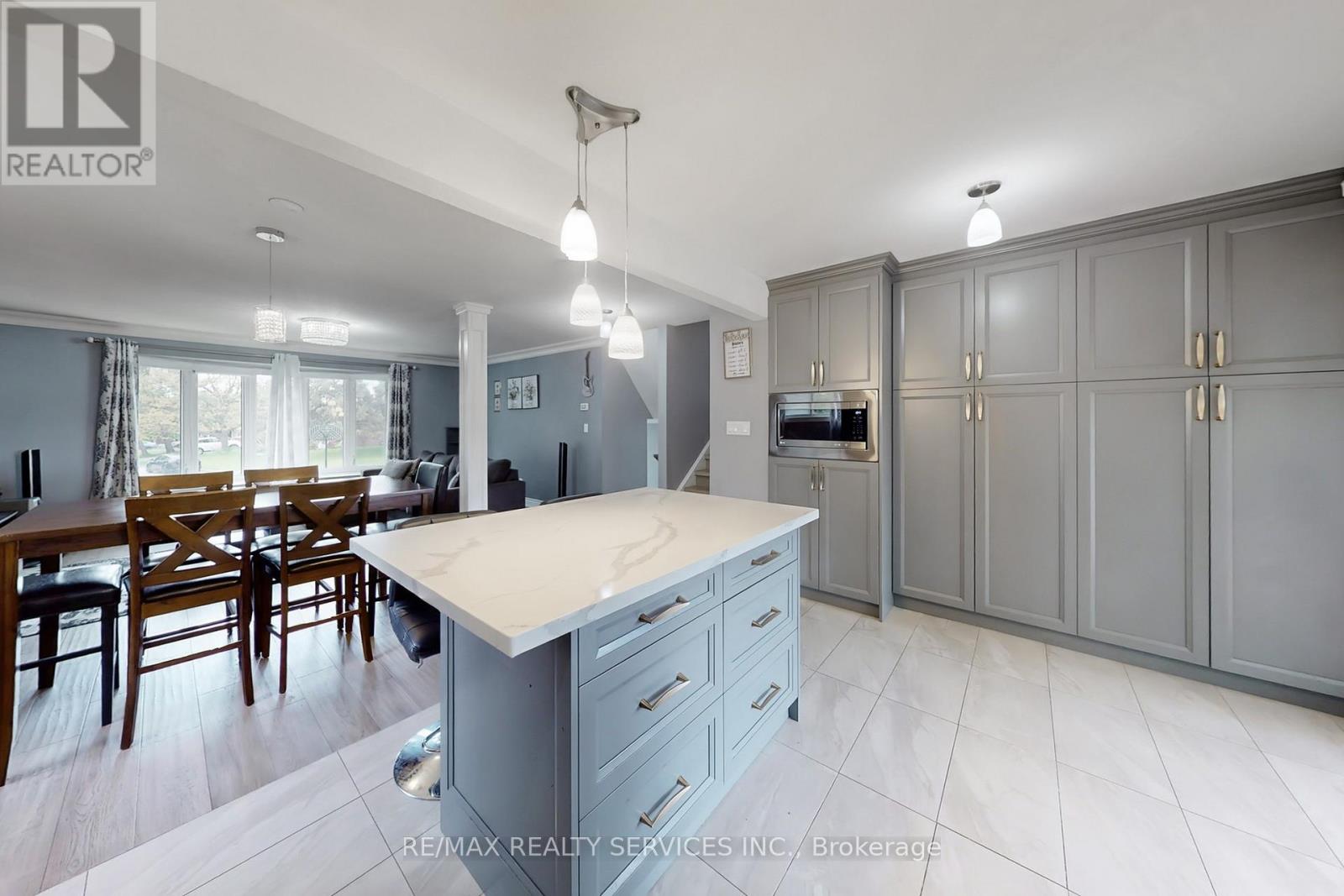 53 Geneva Crescent, Brampton, Ontario  L6S 1K7 - Photo 18 - W13018422