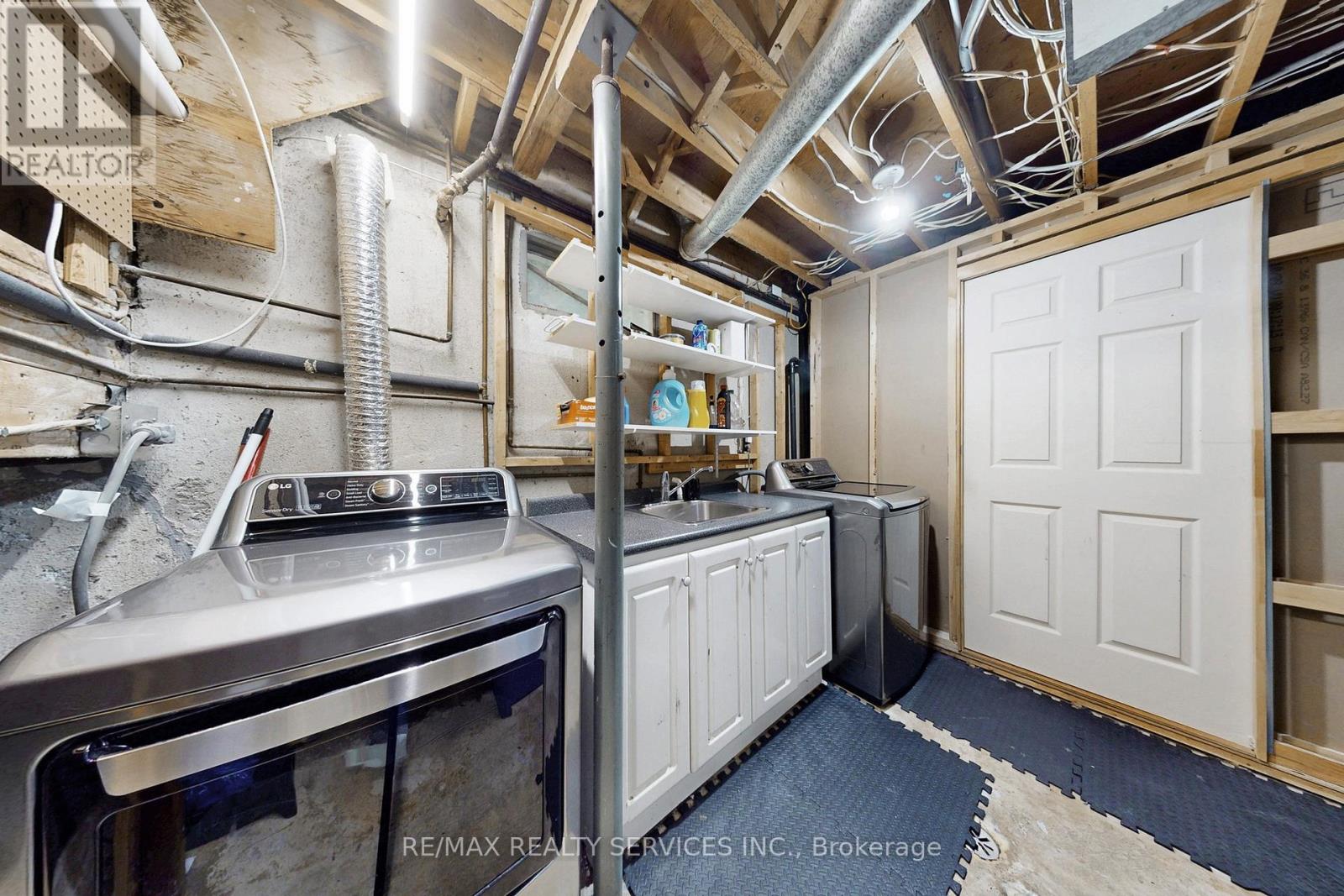 53 Geneva Crescent, Brampton, Ontario  L6S 1K7 - Photo 41 - W13018422