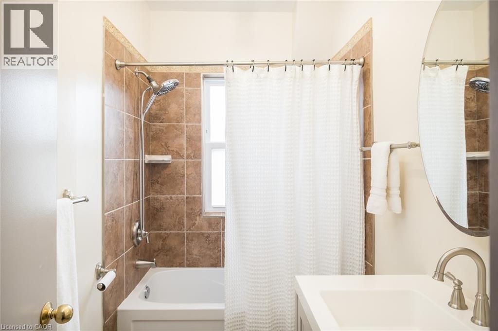 207 Waterloo Street N, Cambridge, Ontario  N3H 1N1 - Photo 32 - 40816128