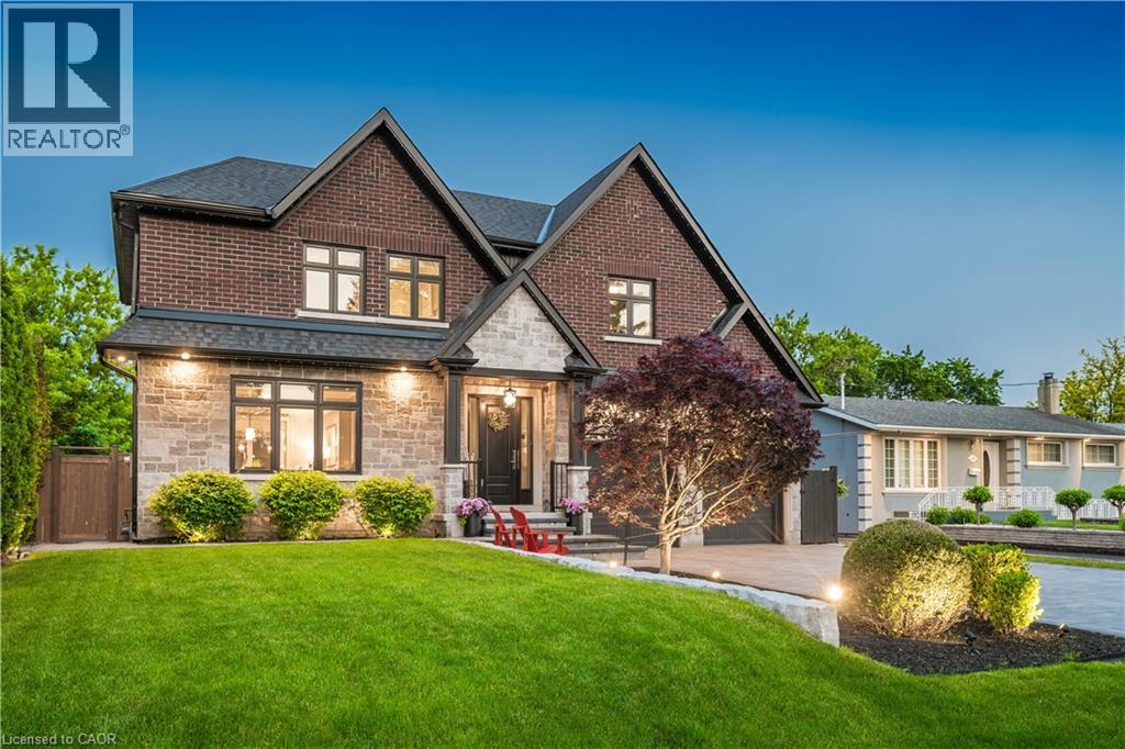 1298 Pinegrove Road, Oakville, Ontario  L6L 2X3 - Photo 2 - 40822267