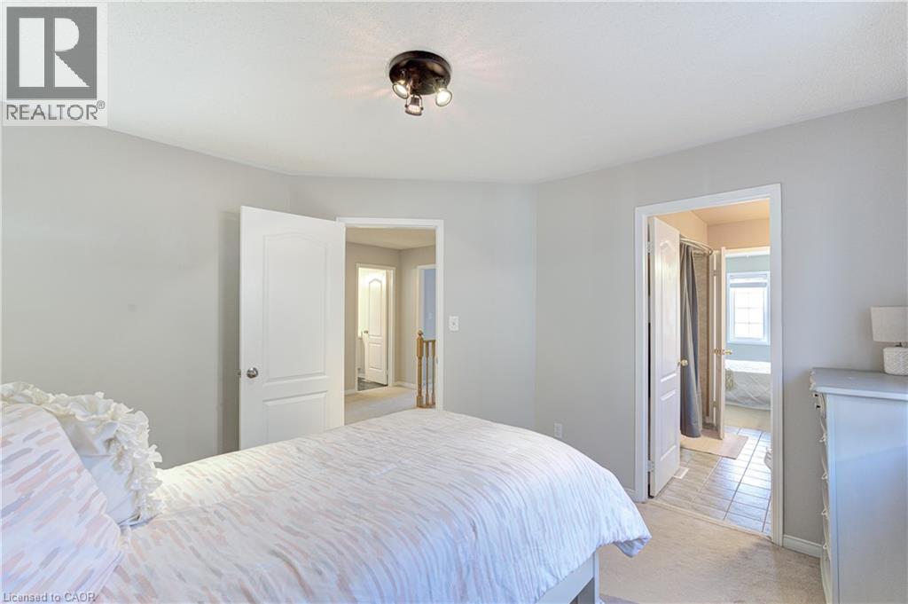 2142 Meadowglen Drive, Oakville, Ontario  L6M 4C8 - Photo 19 - 40815092