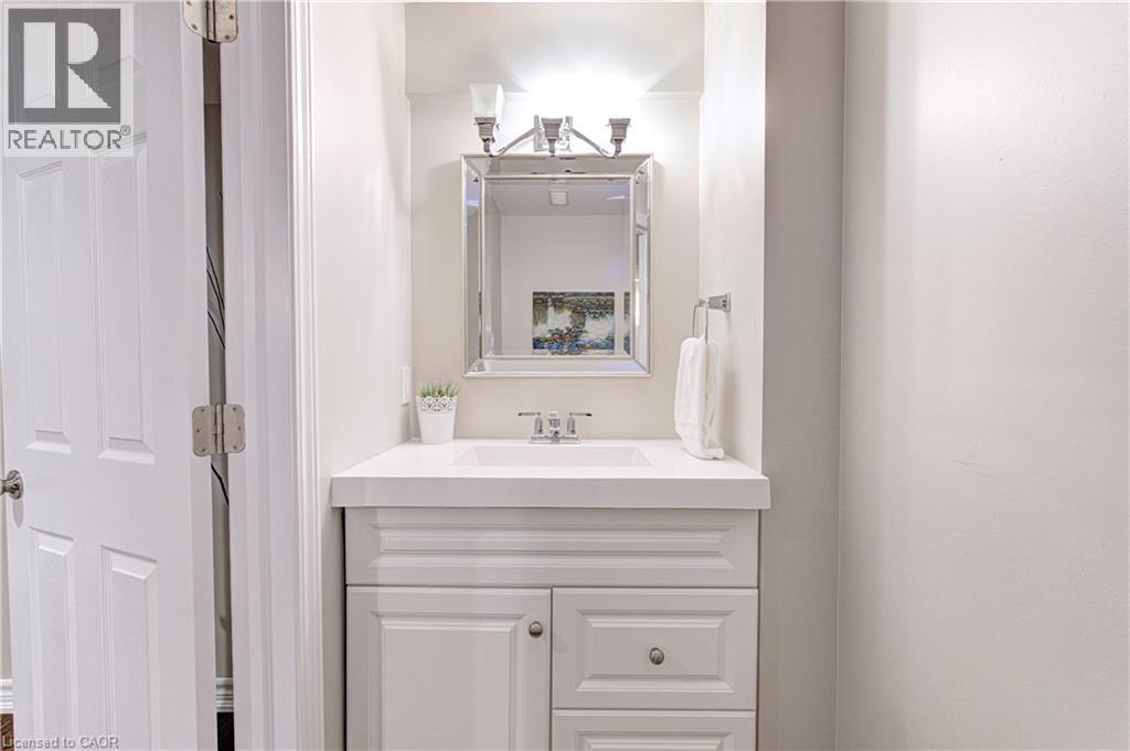 2142 Meadowglen Drive, Oakville, Ontario  L6M 4C8 - Photo 29 - 40815092