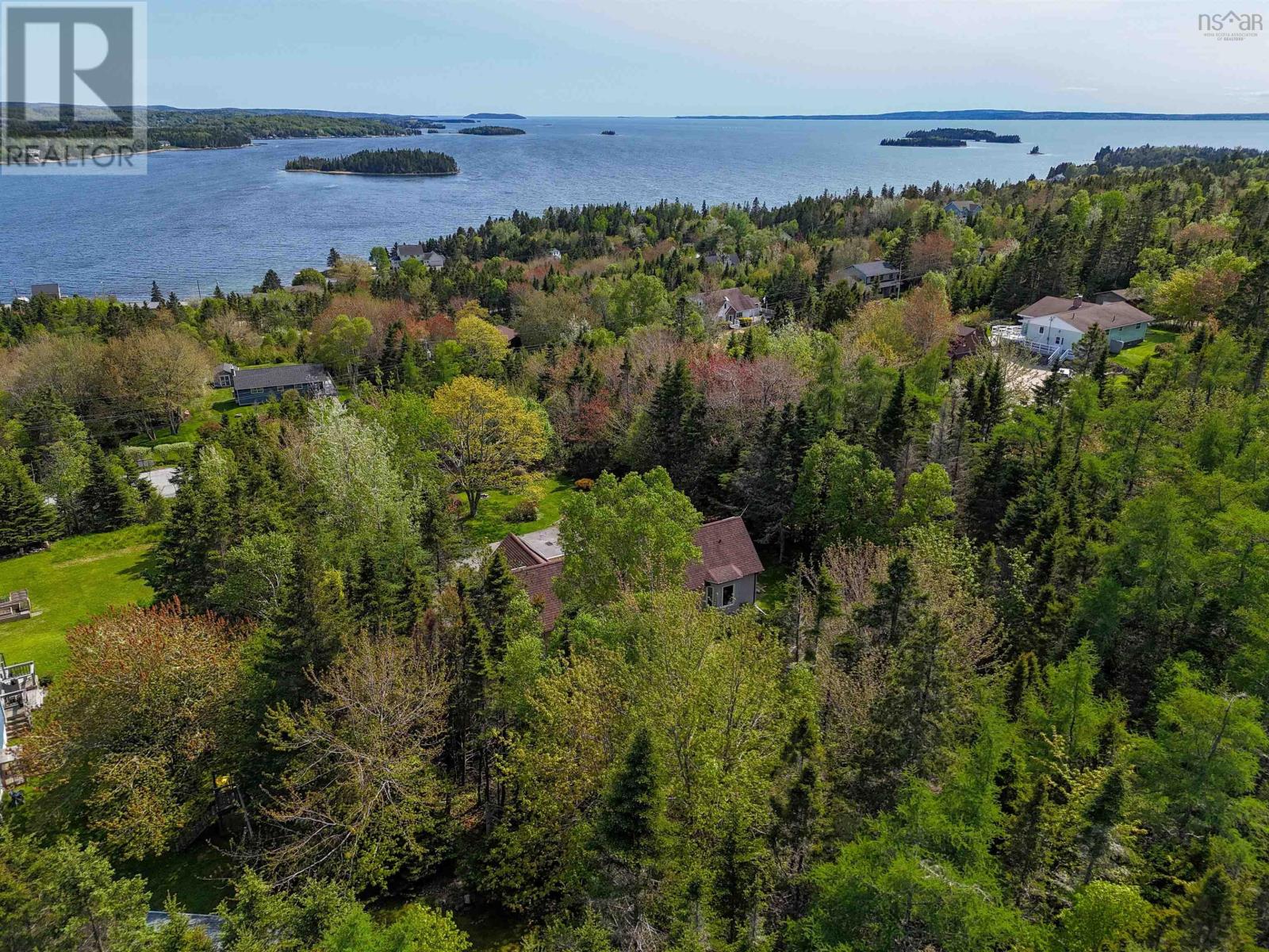 252 Hillside Drive, Boutiliers Point, Nova Scotia  B3Z 1W8 - Photo 8 - 202604115