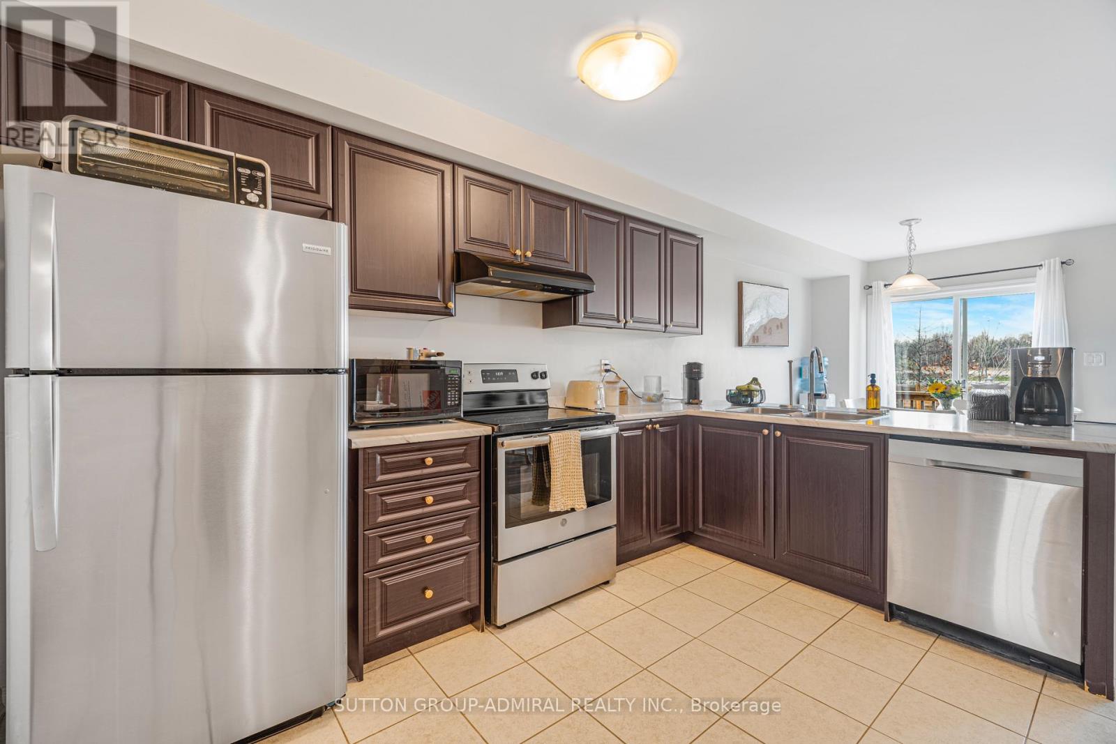 164 Esther Crescent, Thorold, Ontario  L3B 0G8 - Photo 6 - X12977750