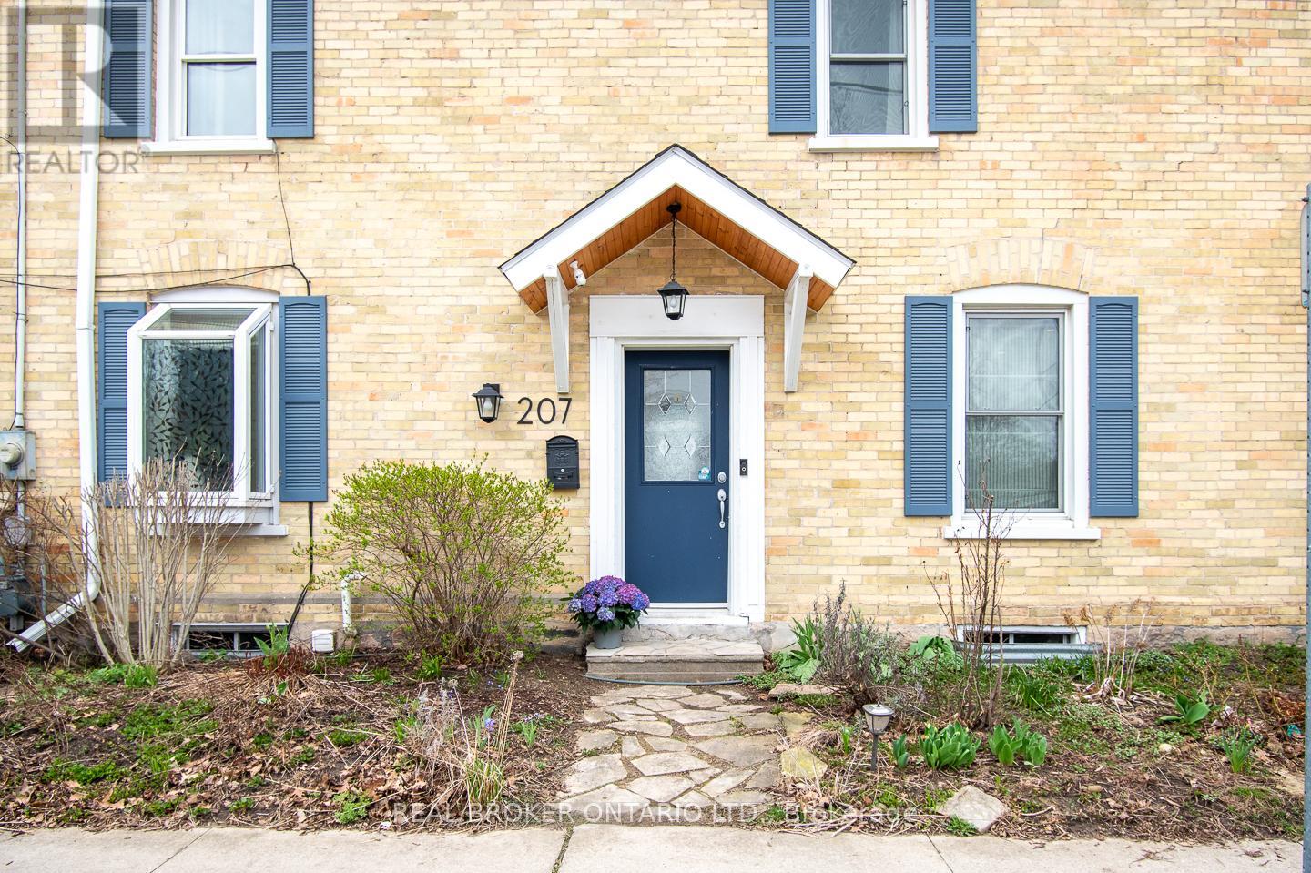 207 Waterloo Street N, Cambridge, Ontario  N3H 1N1 - Photo 2 - X13018430