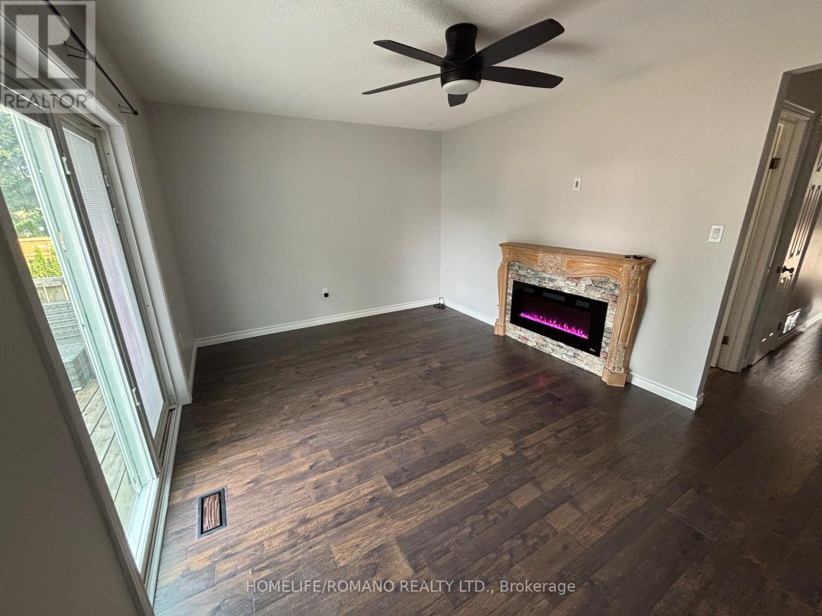 3345 Beckett Place, Severn, Ontario  L3V 6H3 - Photo 5 - S12986348