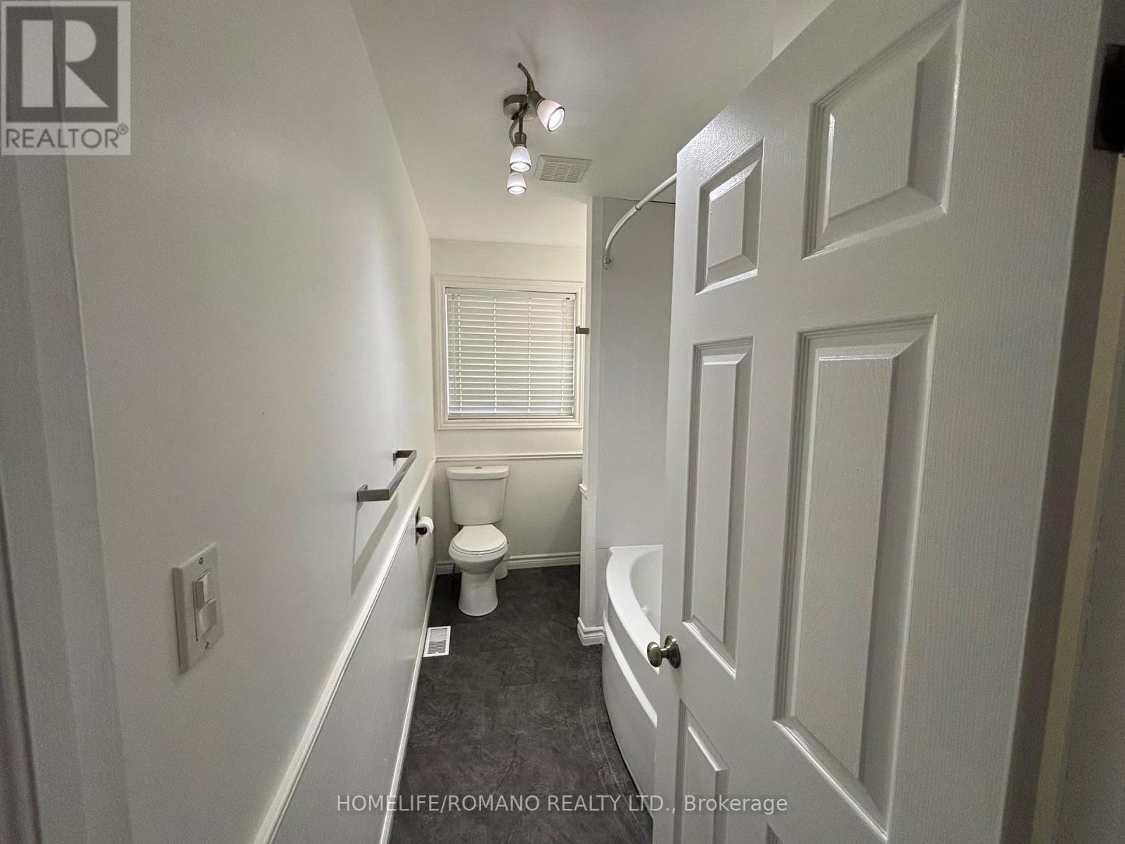 3345 Beckett Place, Severn, Ontario  L3V 6H3 - Photo 7 - S12986348