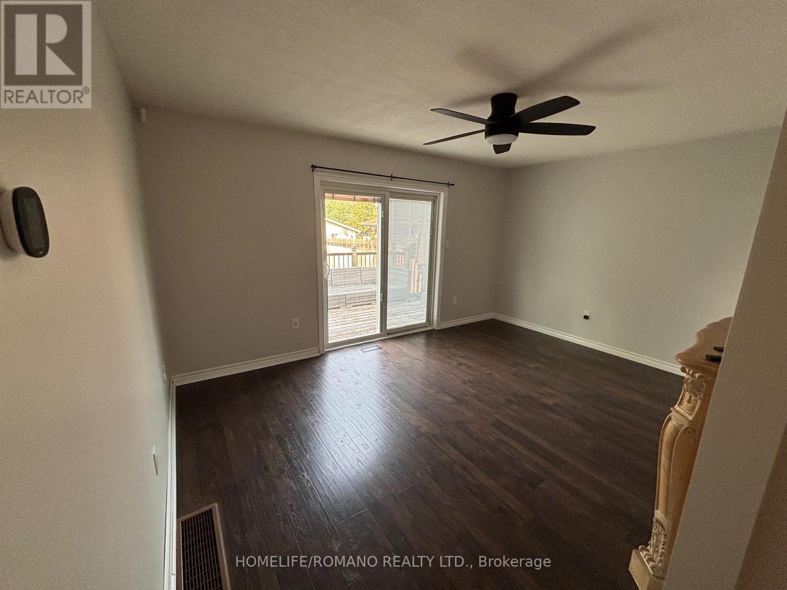 3345 Beckett Place, Severn, Ontario  L3V 6H3 - Photo 6 - S12986348