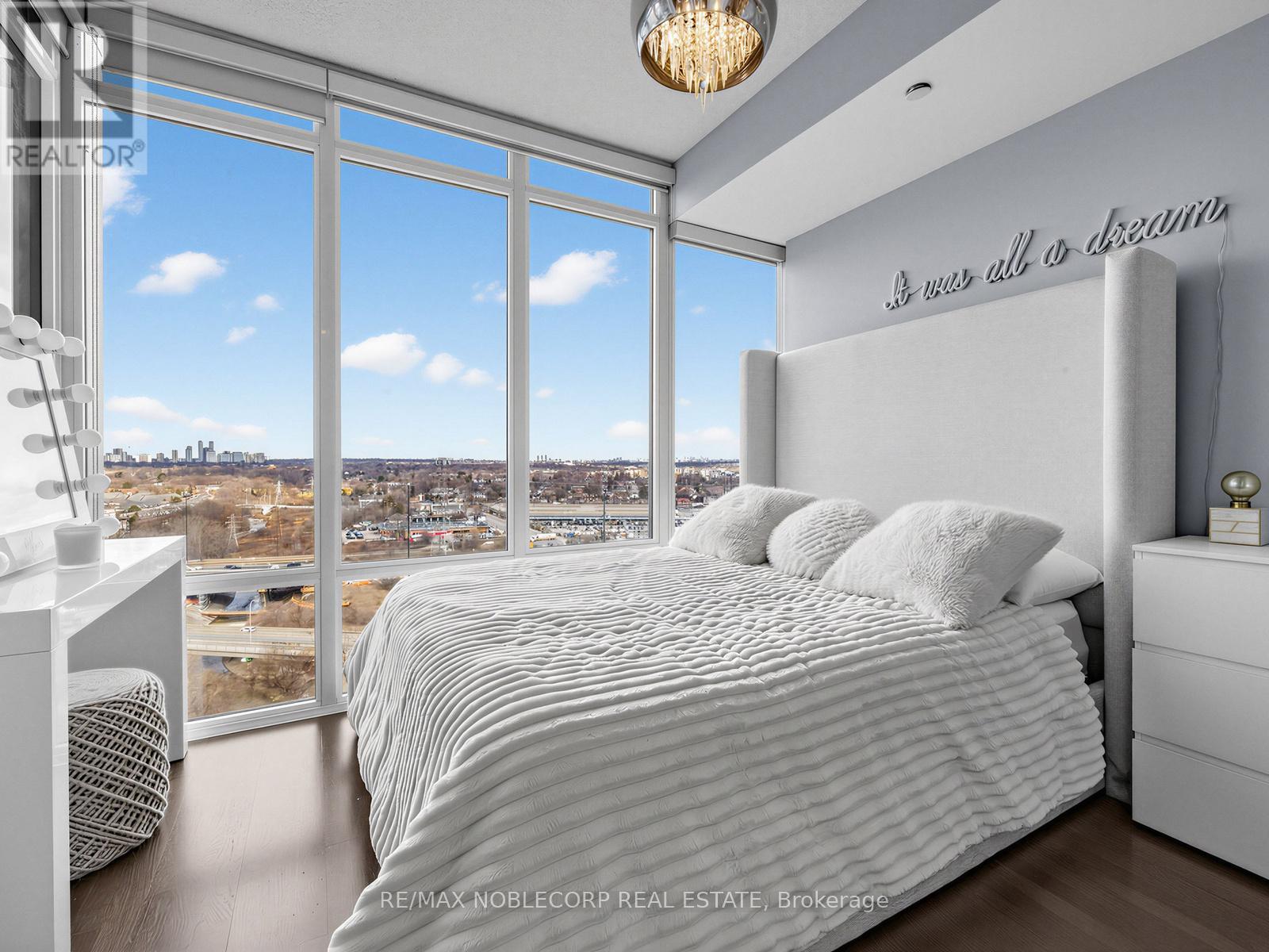 2212 - 88 Park Lawn Road, Toronto, Ontario  M8Y 0B5 - Photo 25 - W12917460