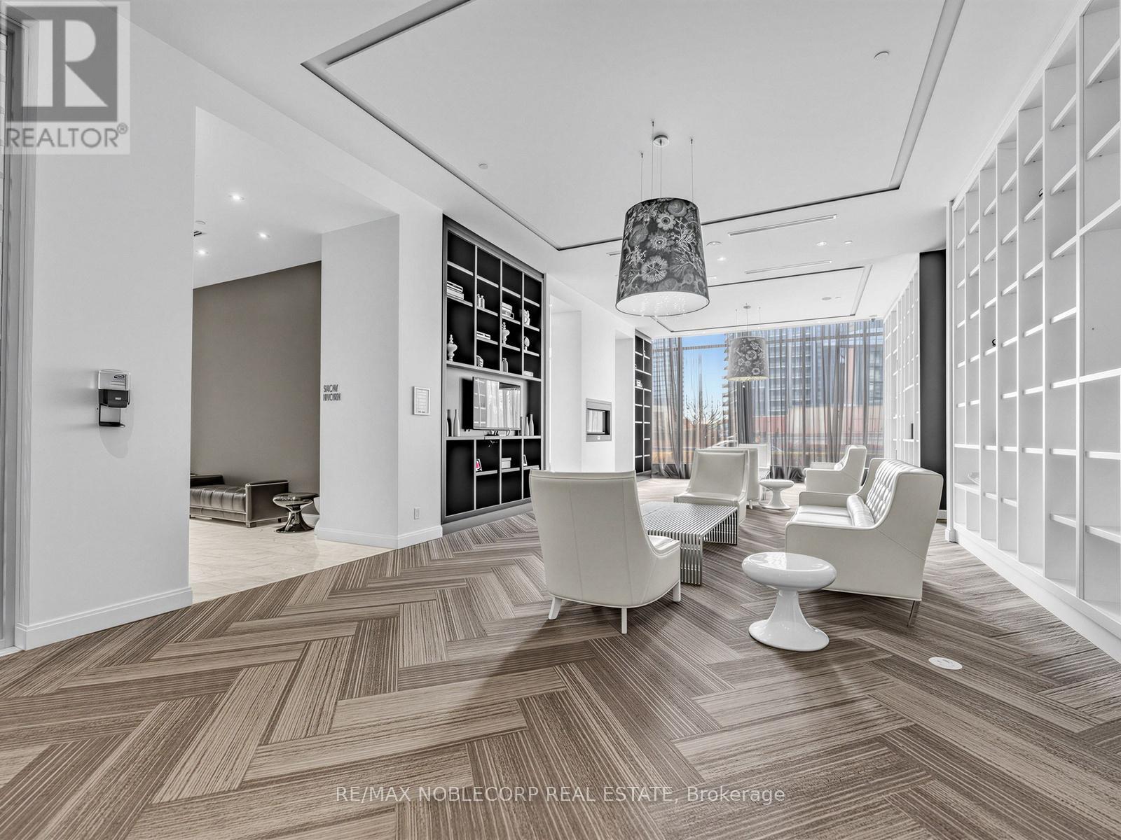 2212 - 88 Park Lawn Road, Toronto, Ontario  M8Y 0B5 - Photo 36 - W12917460