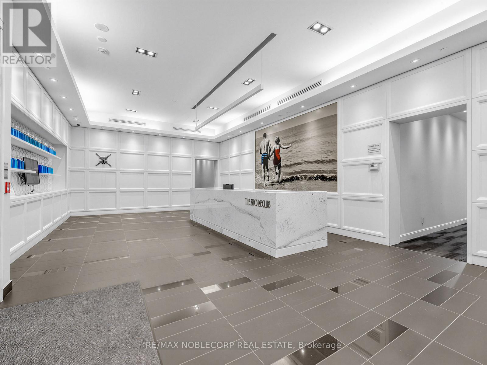 2212 - 88 Park Lawn Road, Toronto, Ontario  M8Y 0B5 - Photo 33 - W12917460